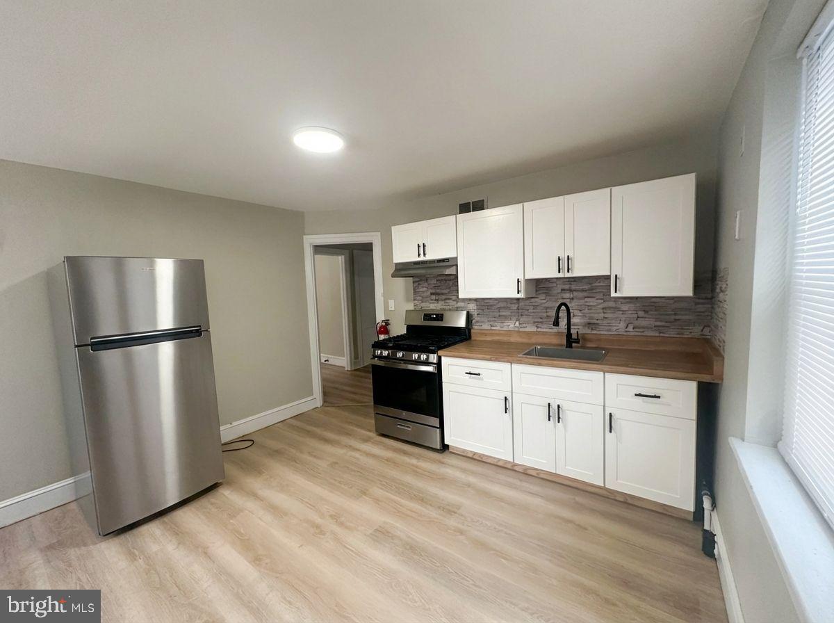 1109 W JAMES STREET 2