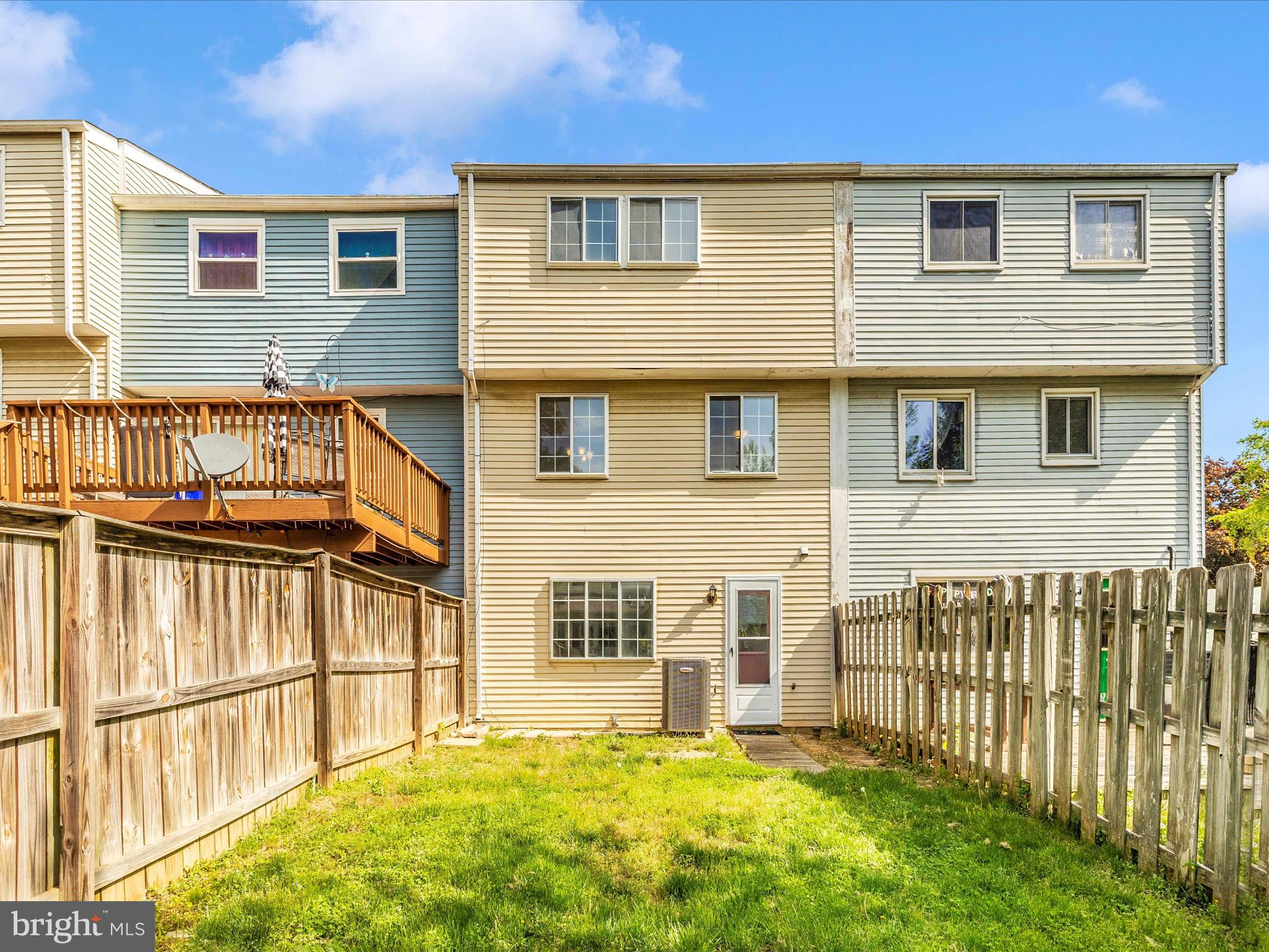 AMBER MEADOWS - Residential