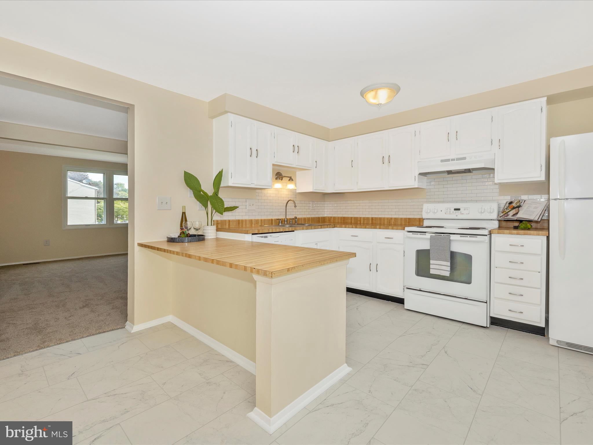 AMBER MEADOWS - Residential