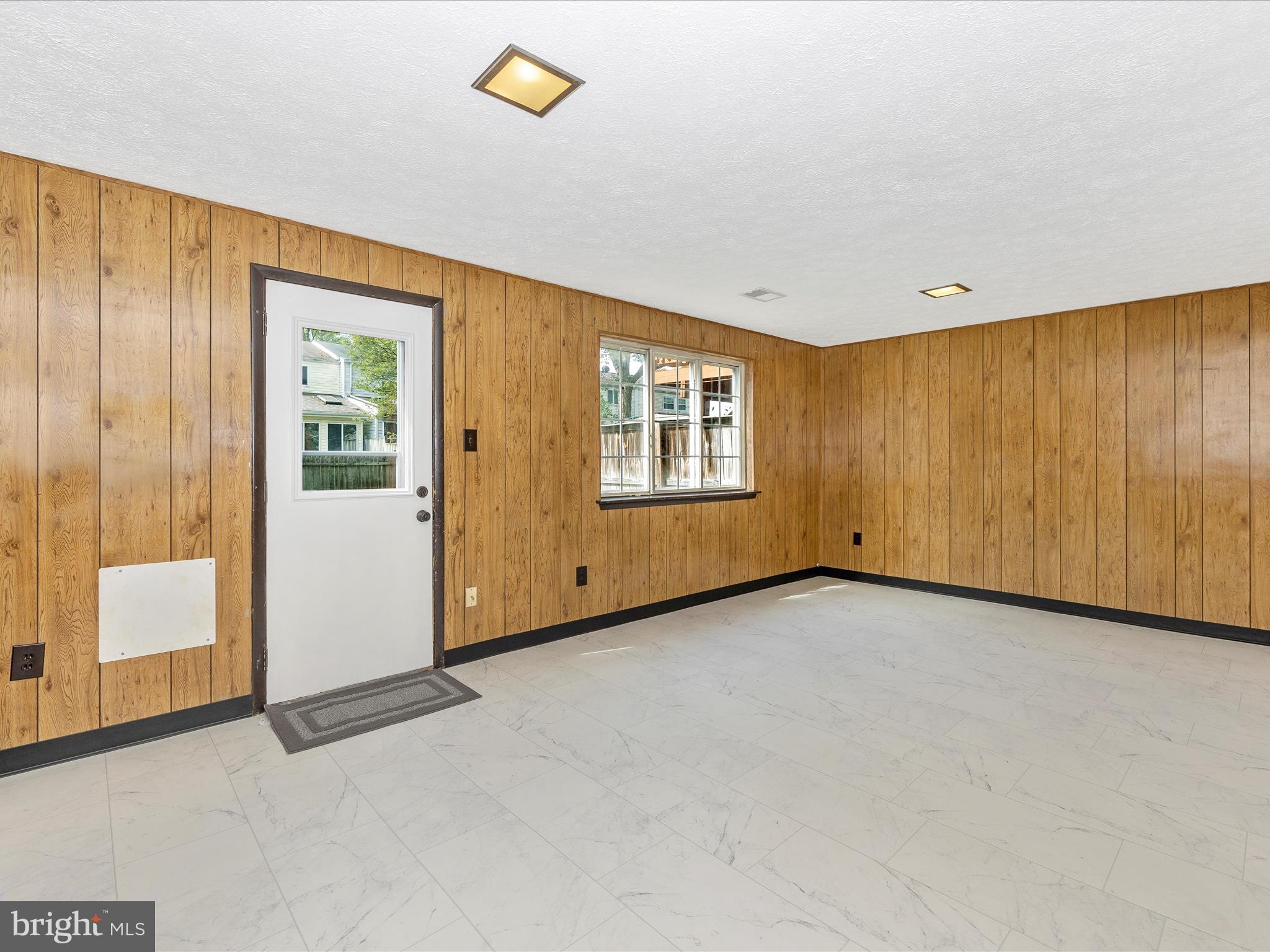 AMBER MEADOWS - Residential