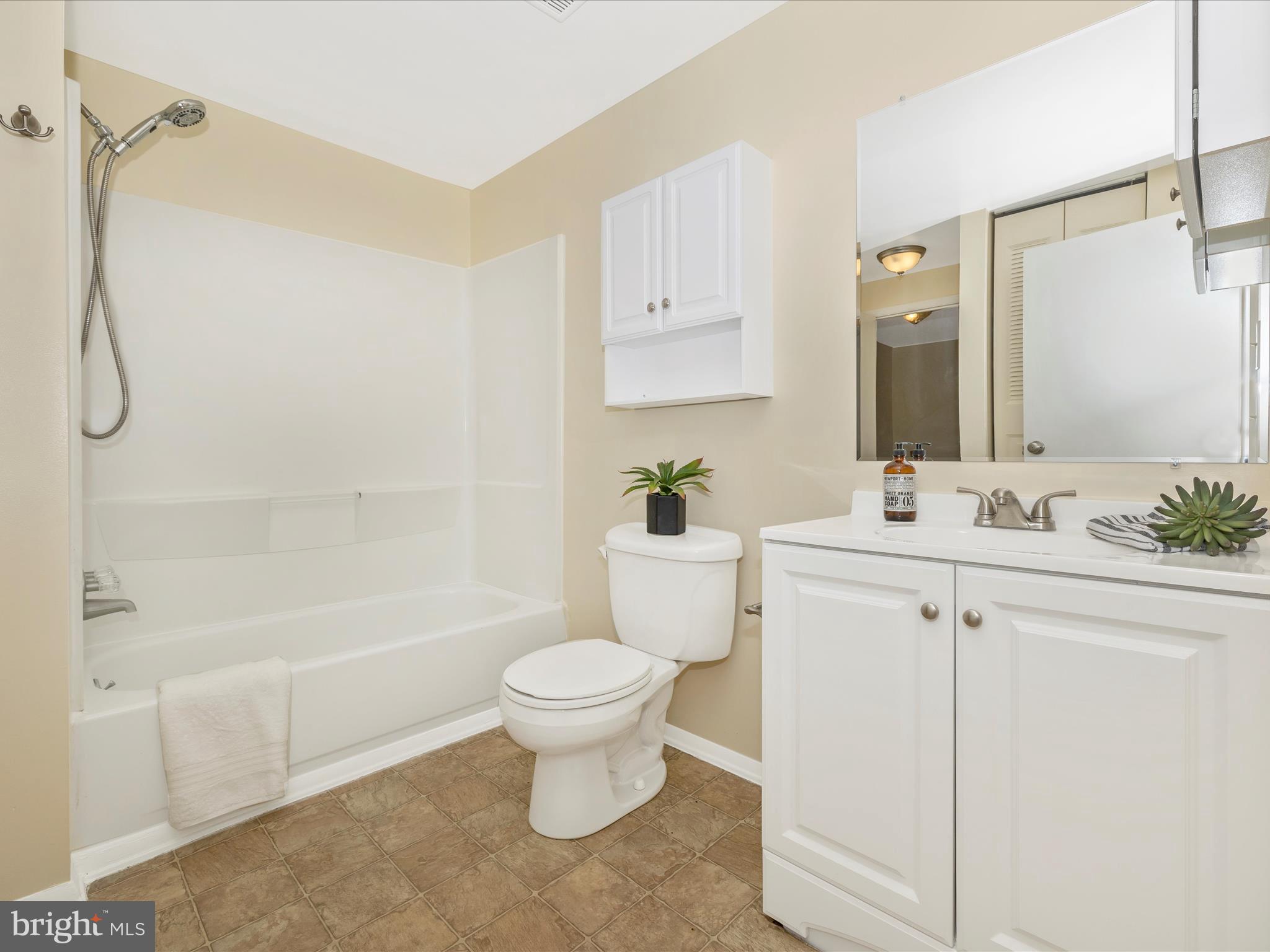 AMBER MEADOWS - Residential