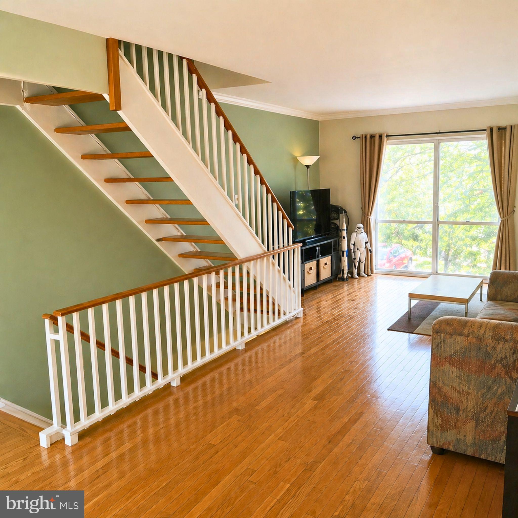 RESTON - Residential
