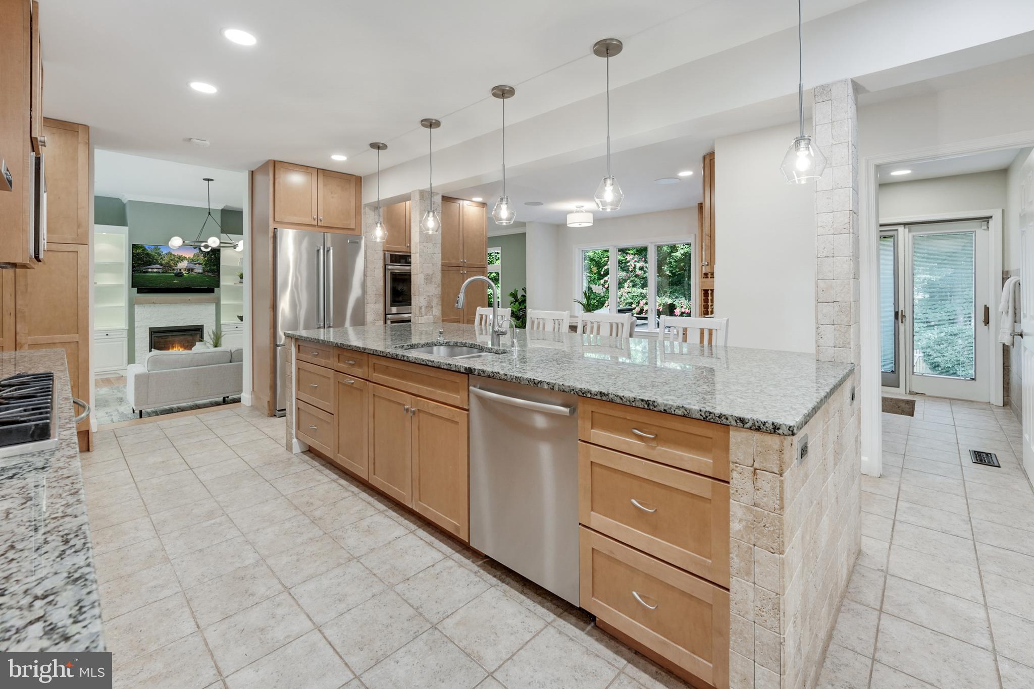 CANTERBURY WOODS - Residential