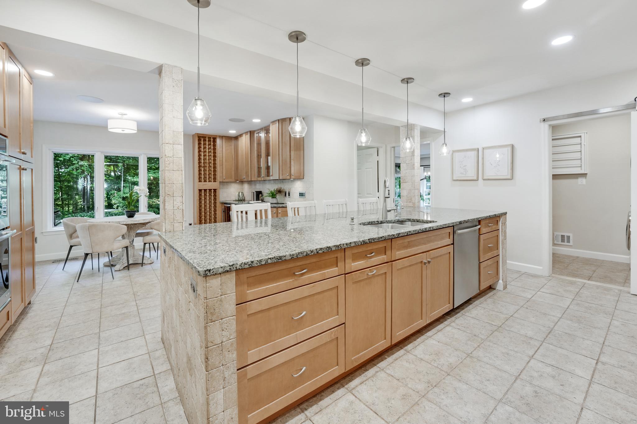 CANTERBURY WOODS - Residential