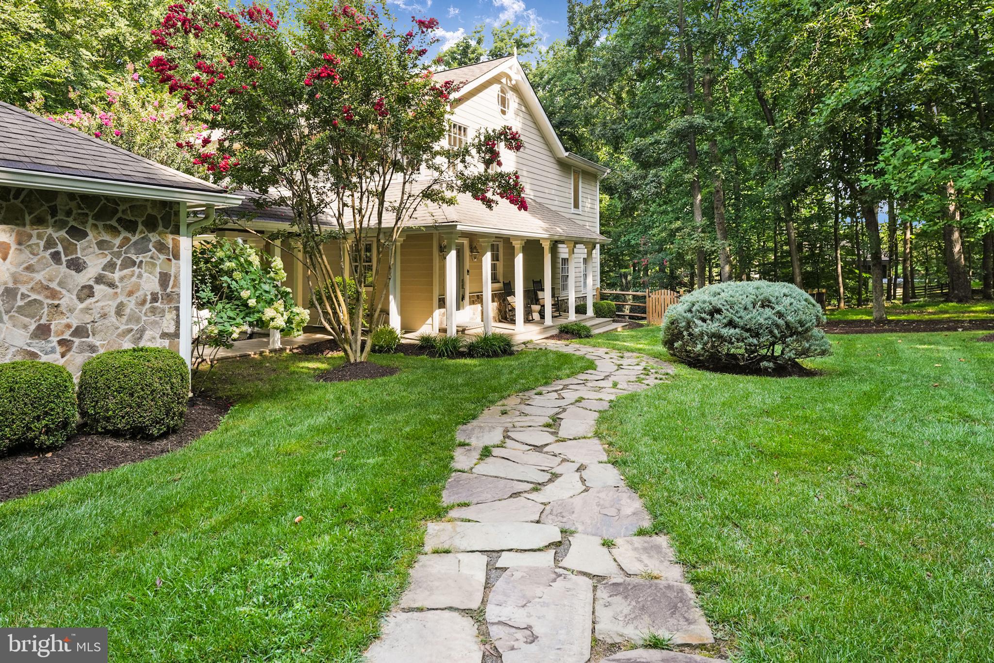 CANTERBURY WOODS - Residential