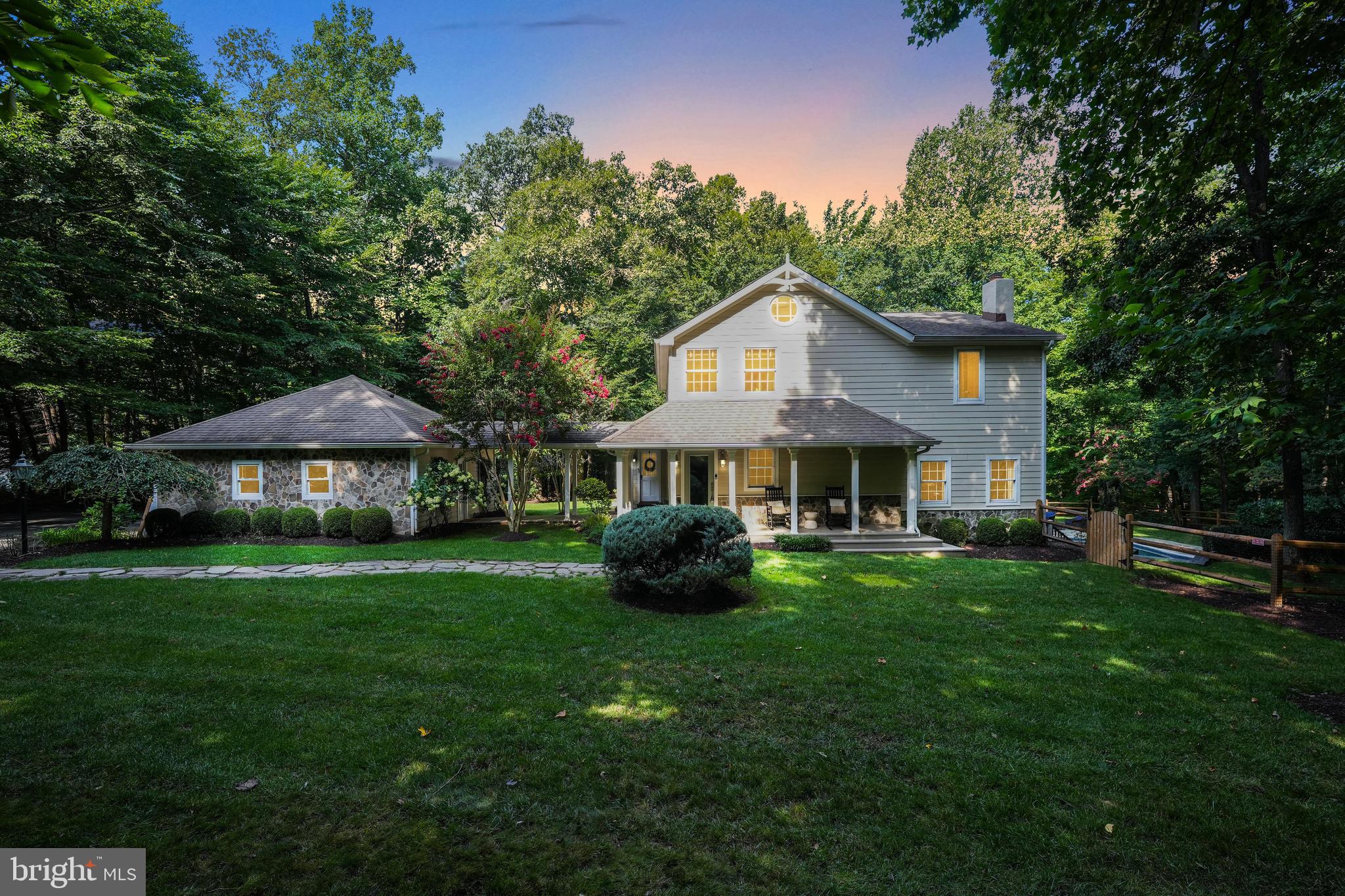 CANTERBURY WOODS - Residential