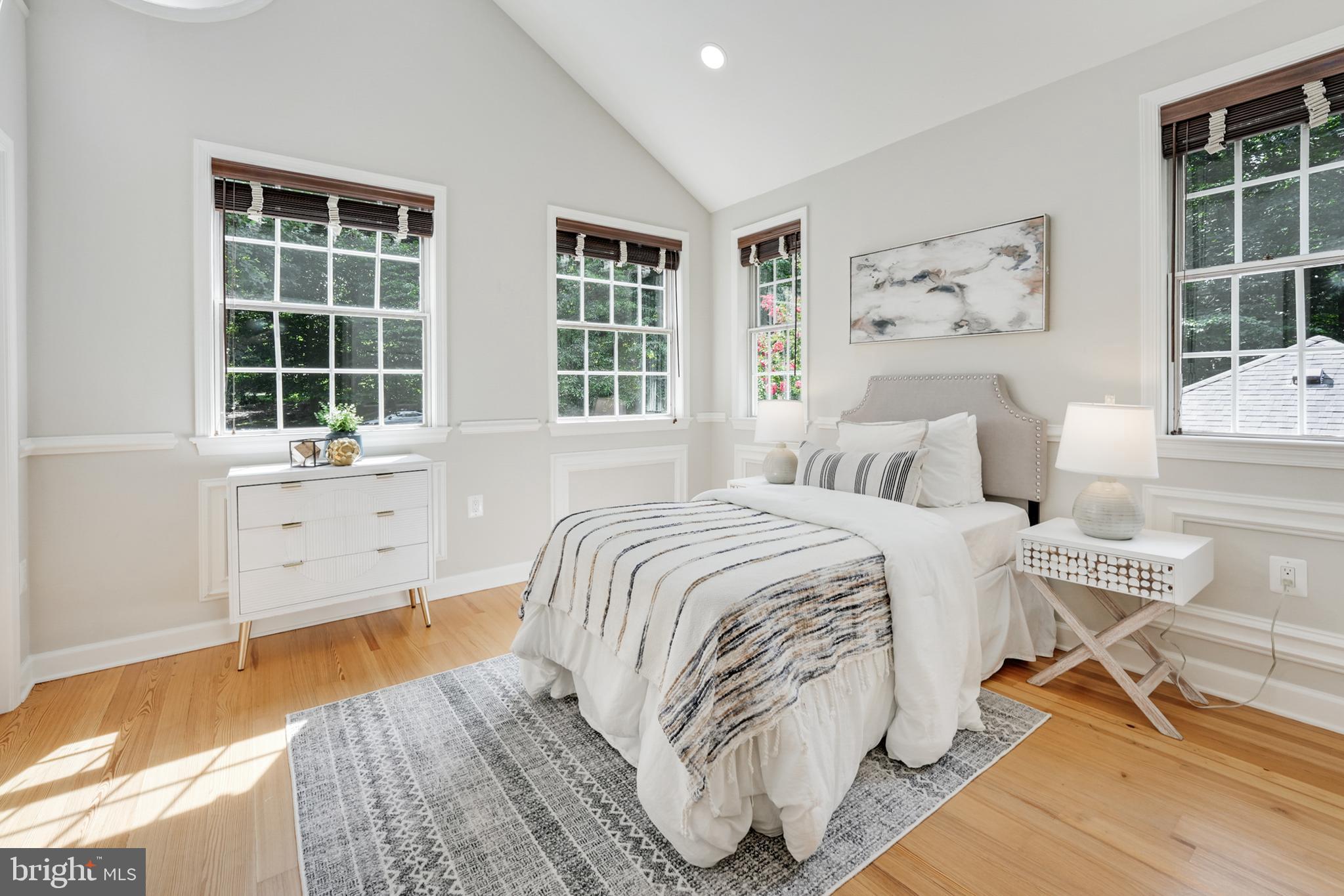 CANTERBURY WOODS - Residential