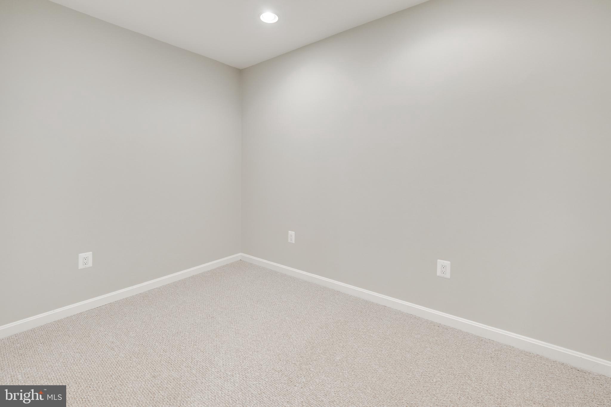 CANTERBURY WOODS - Residential