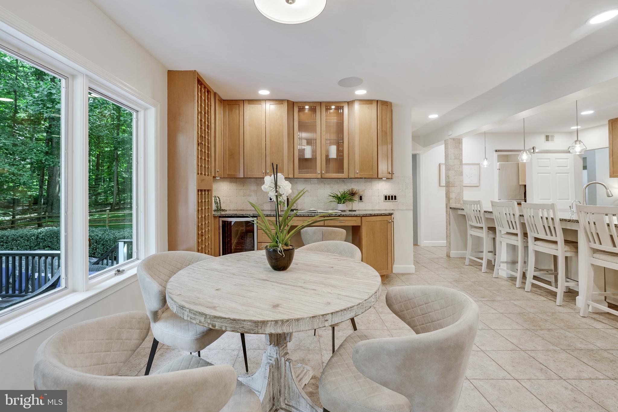 CANTERBURY WOODS - Residential