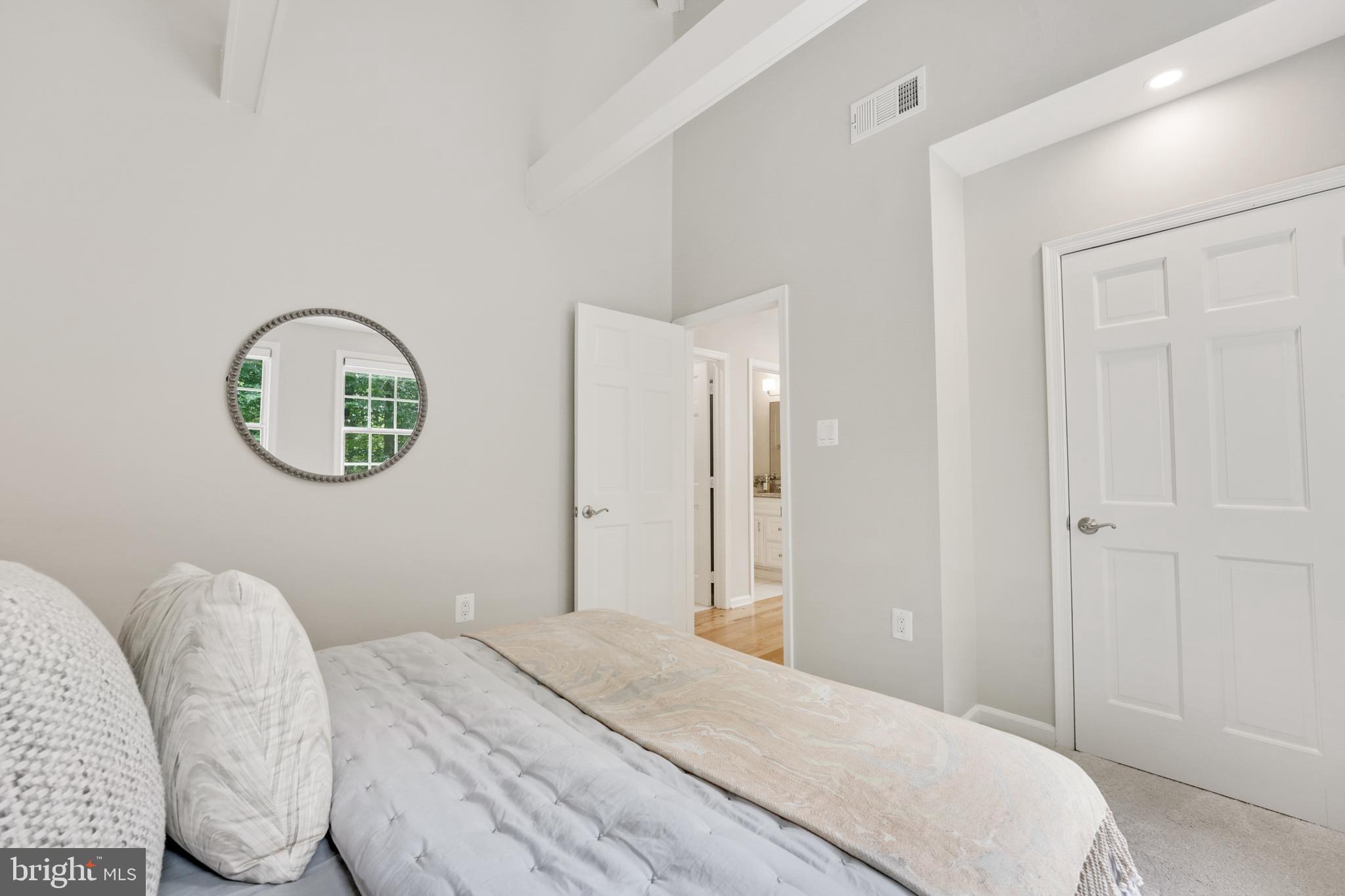 CANTERBURY WOODS - Residential