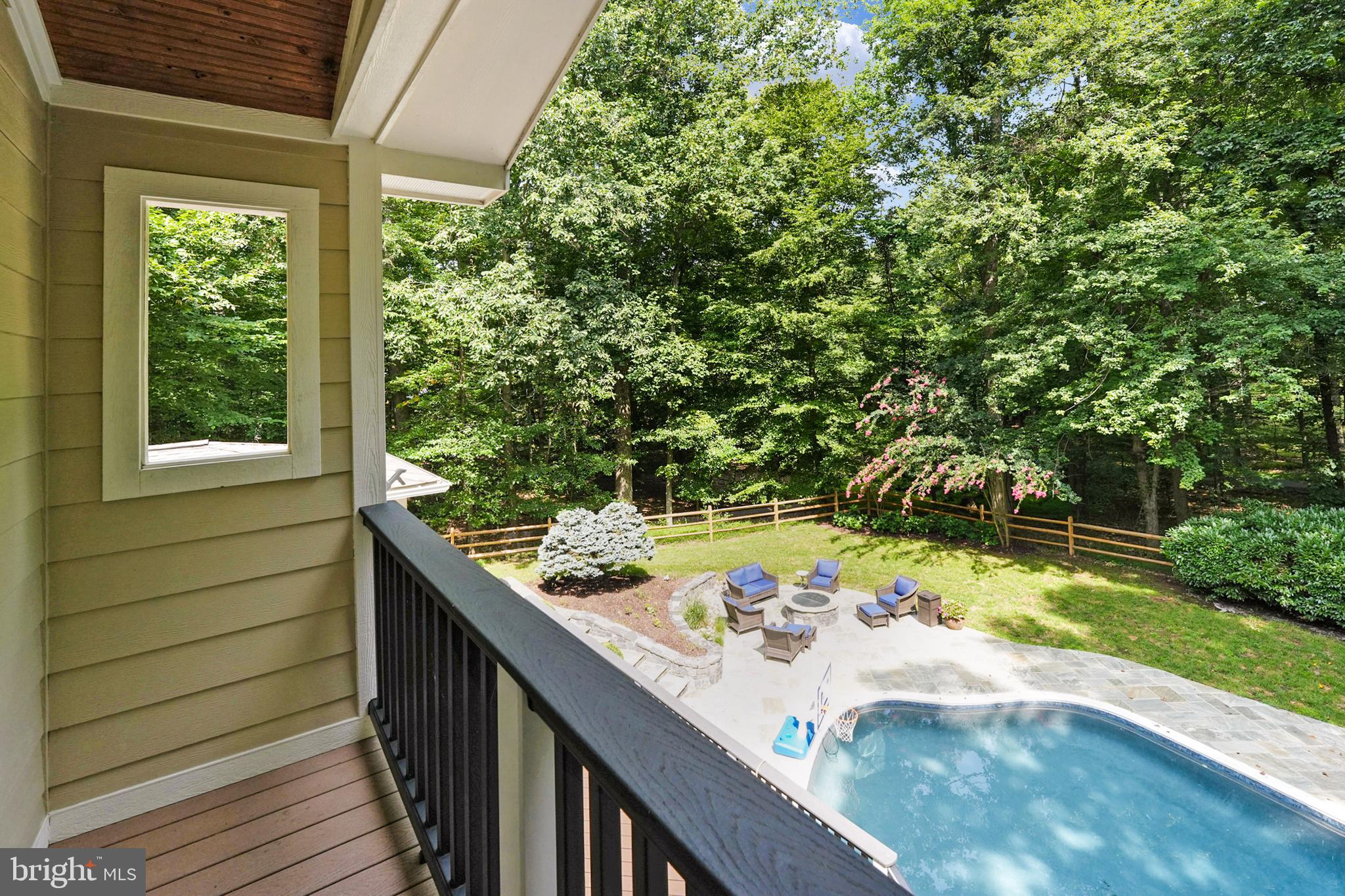 CANTERBURY WOODS - Residential