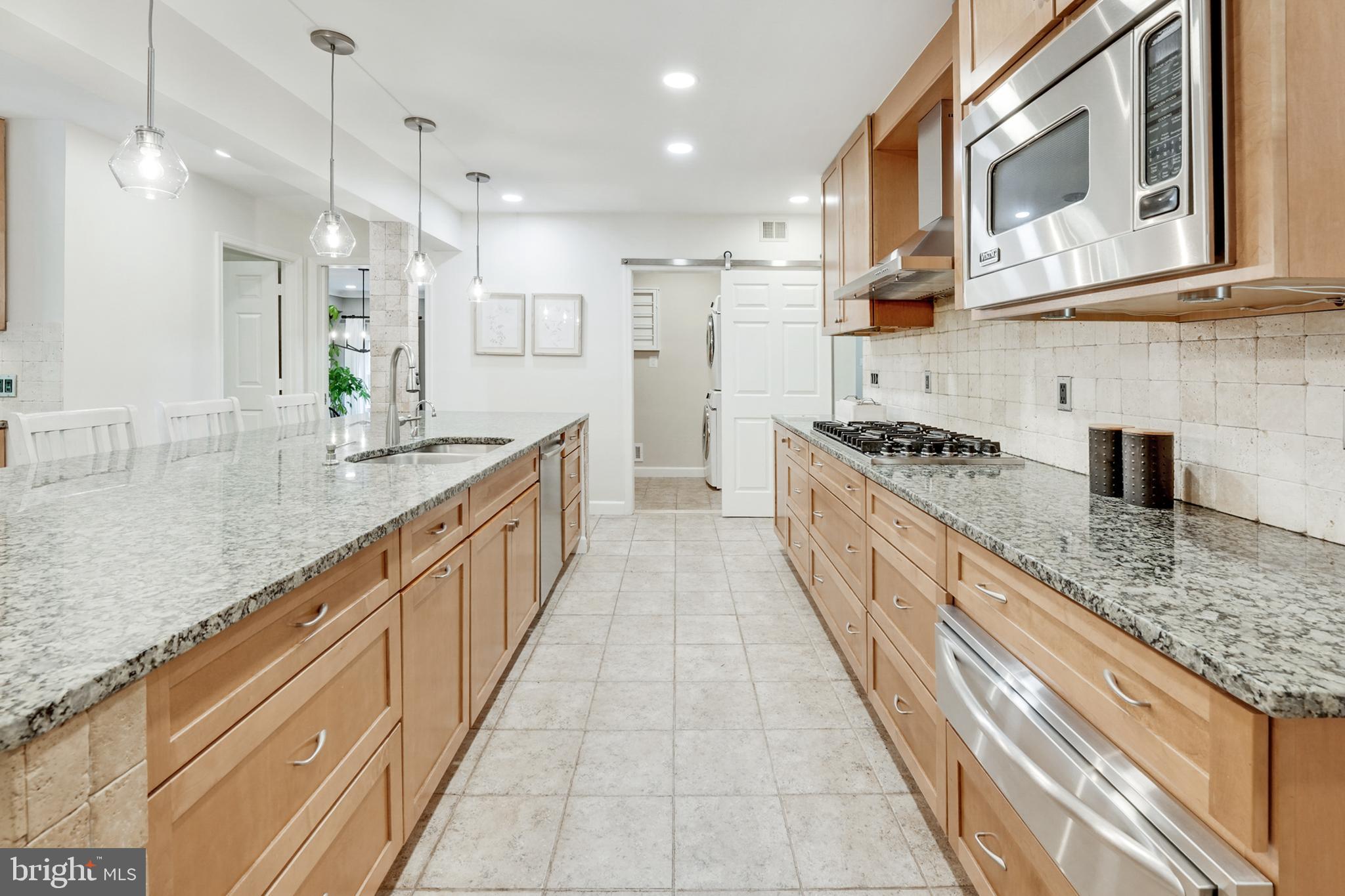 CANTERBURY WOODS - Residential