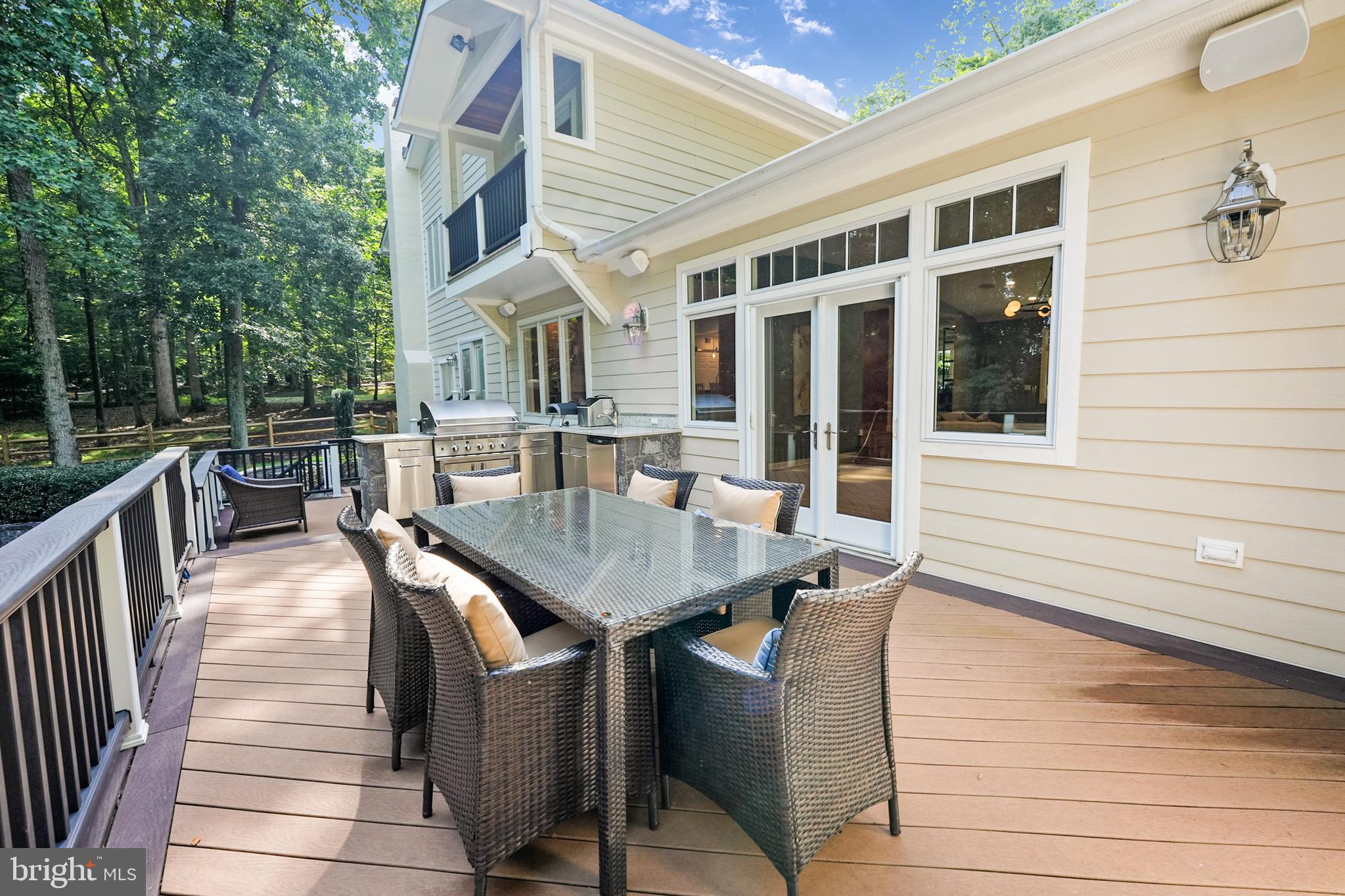 CANTERBURY WOODS - Residential