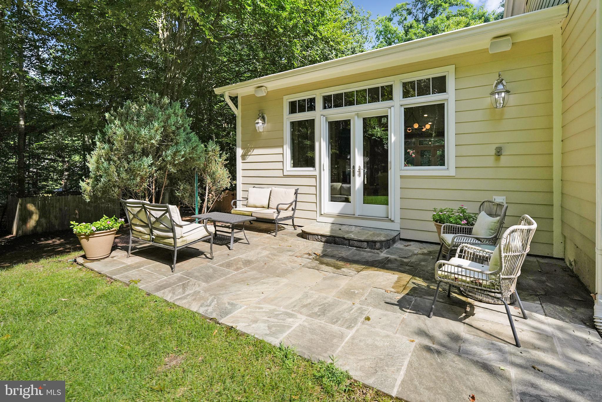 CANTERBURY WOODS - Residential