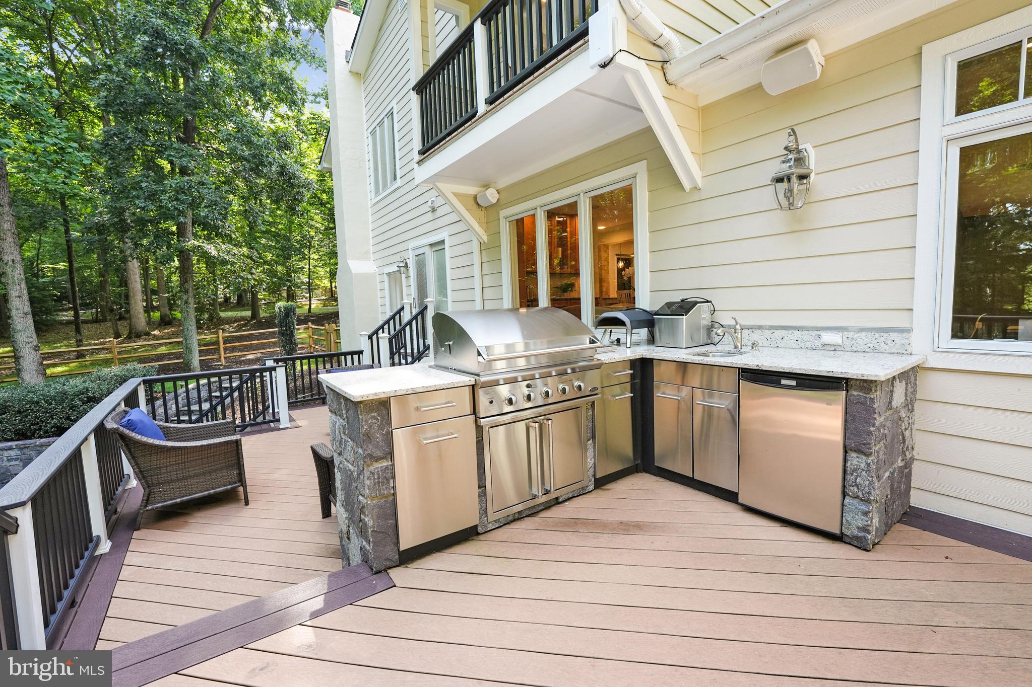 CANTERBURY WOODS - Residential