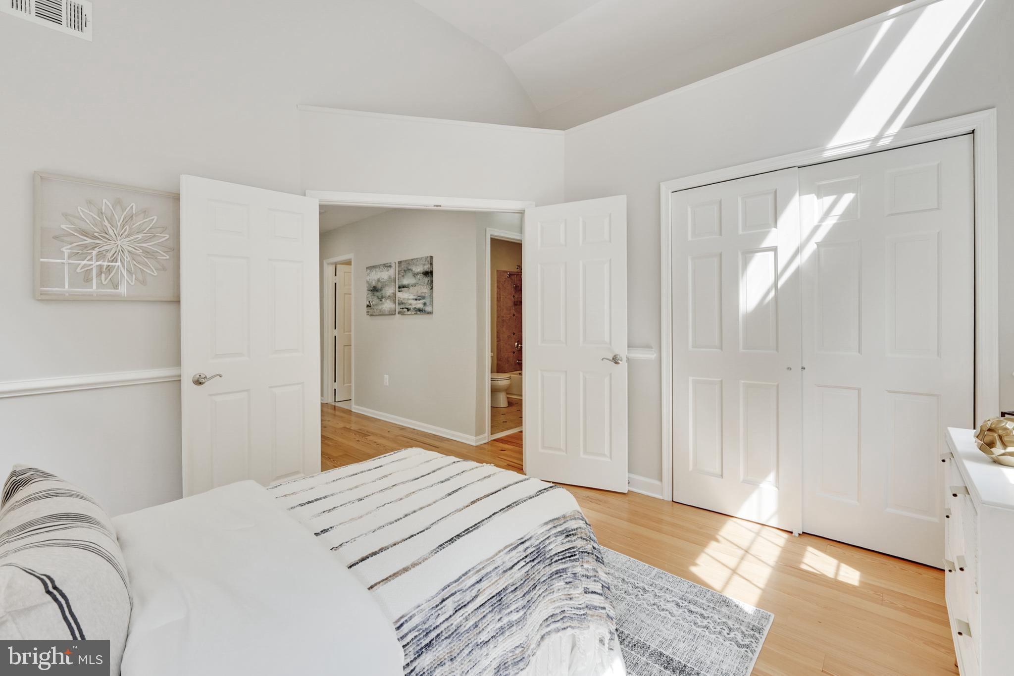 CANTERBURY WOODS - Residential