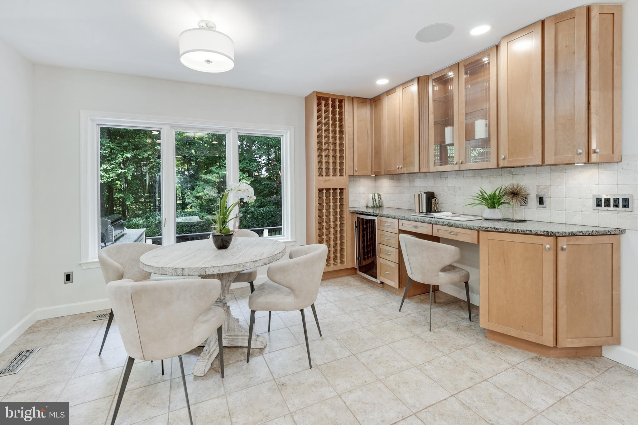 CANTERBURY WOODS - Residential