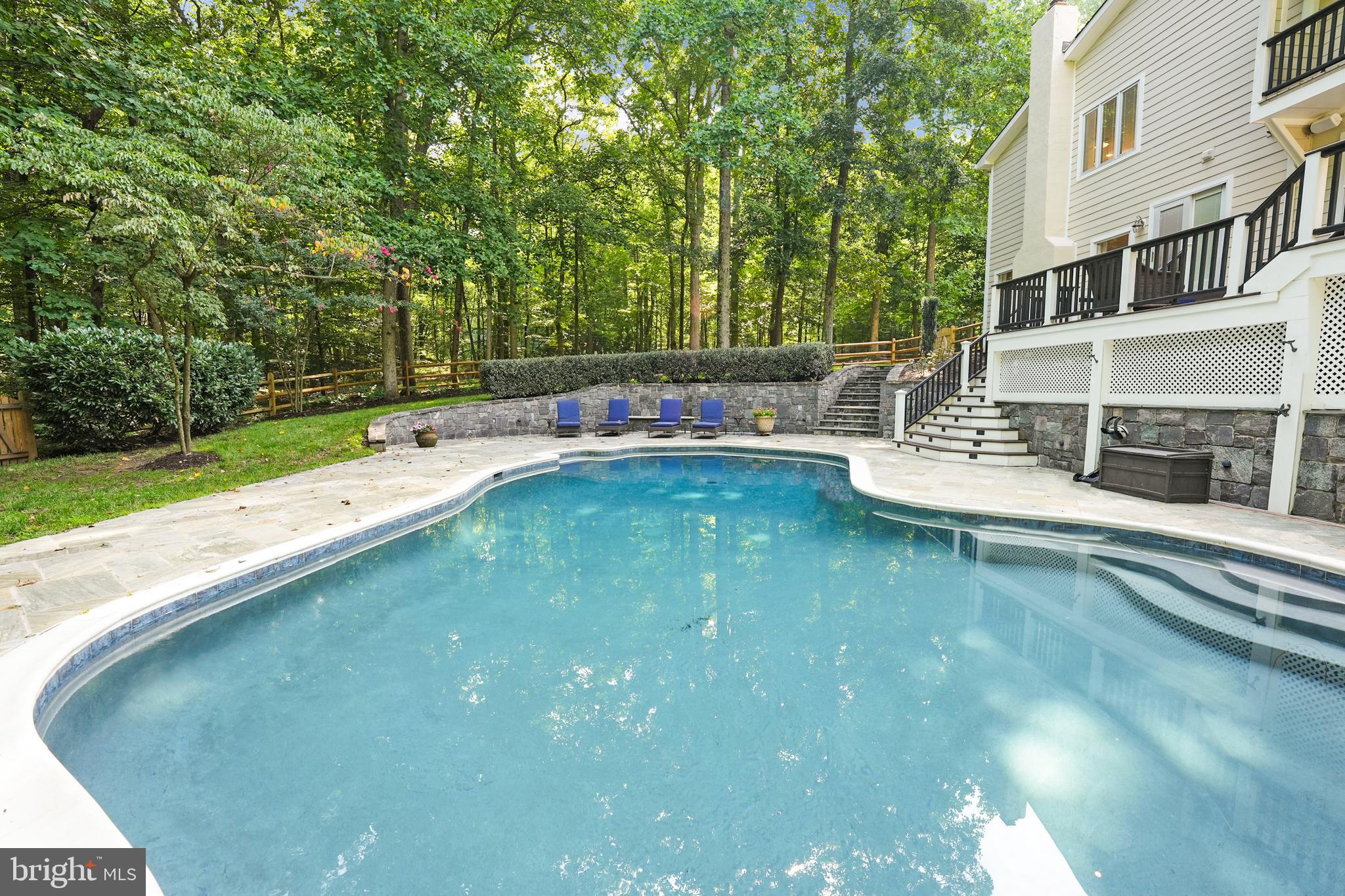 CANTERBURY WOODS - Residential