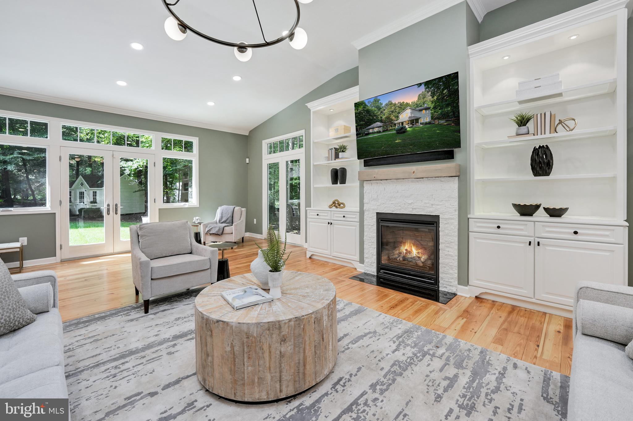 CANTERBURY WOODS - Residential