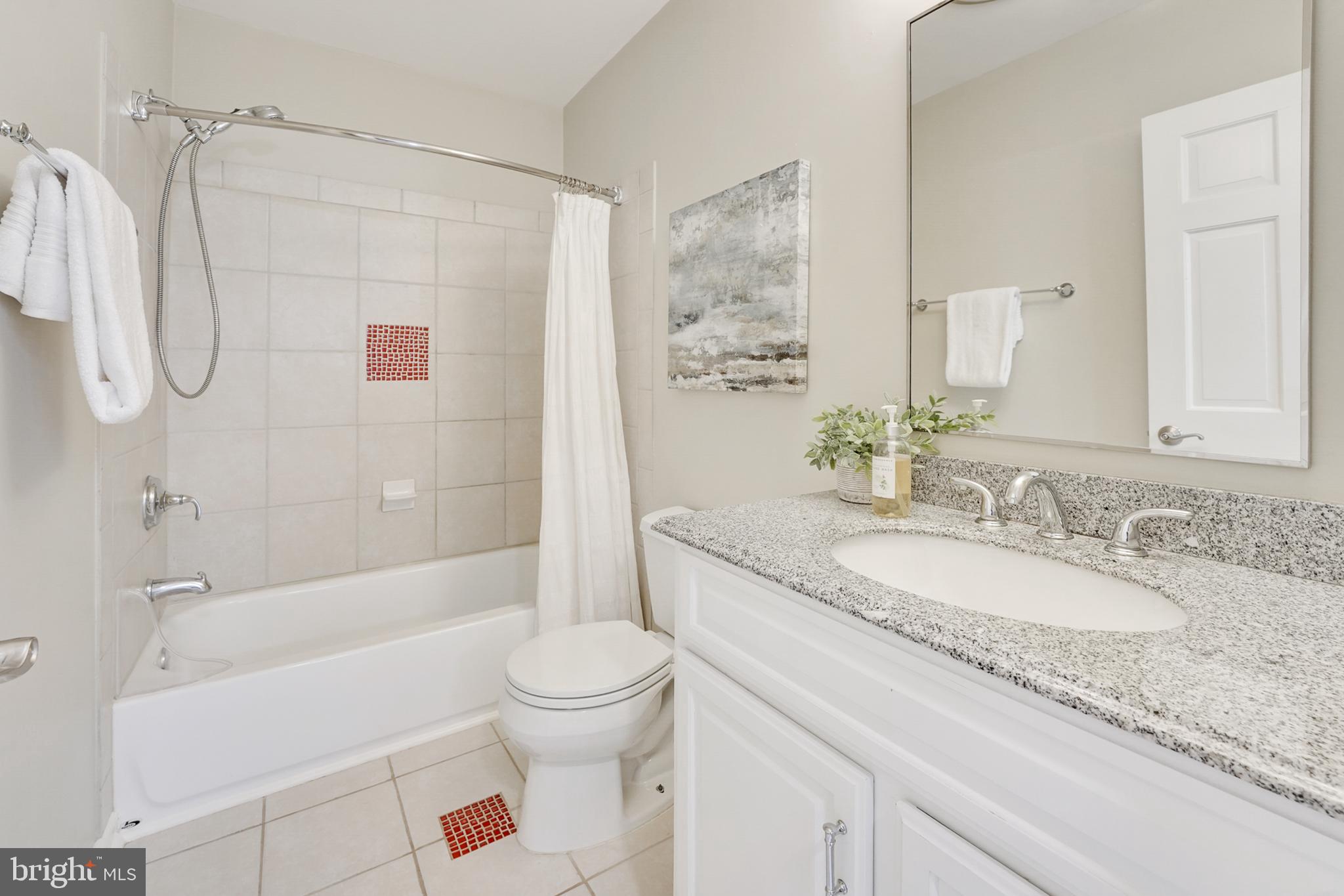 CANTERBURY WOODS - Residential