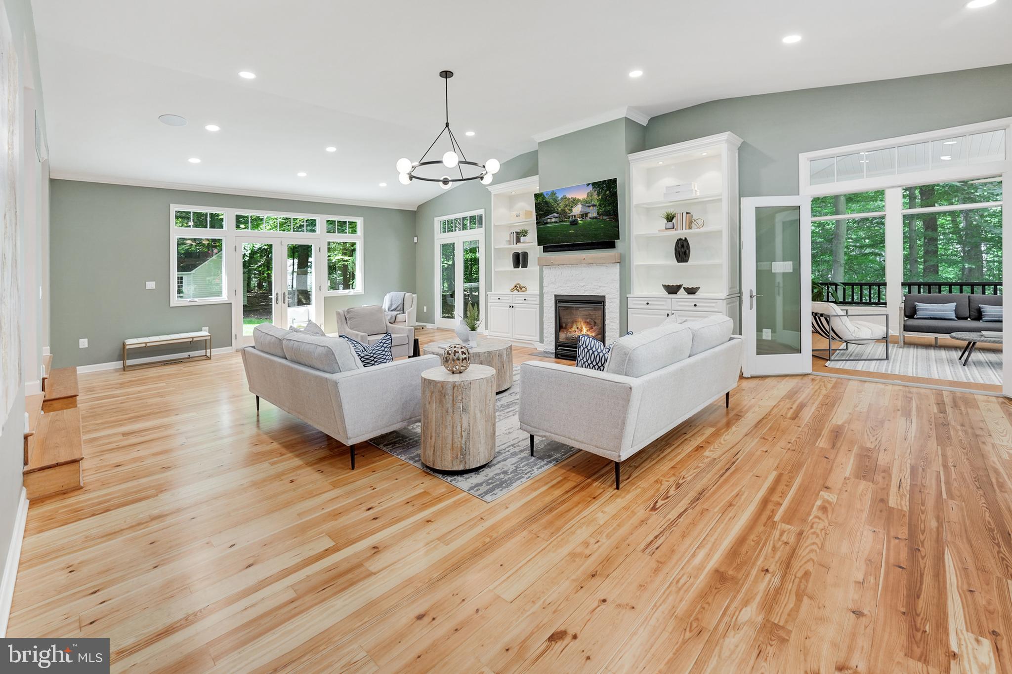 CANTERBURY WOODS - Residential