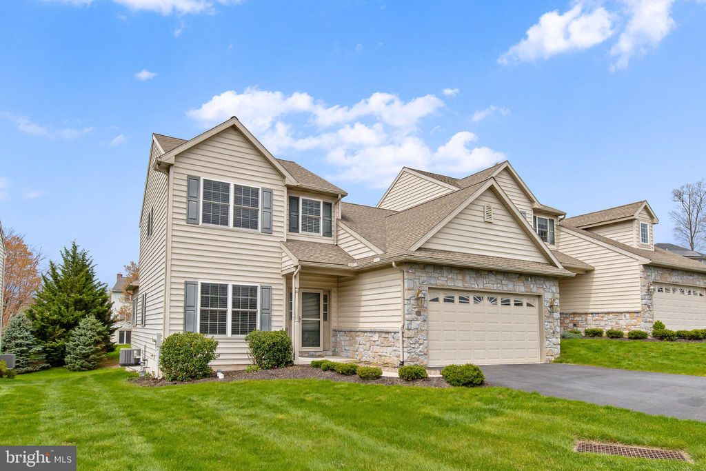 Photo of 4 Stonecrest Trail, ELIZABETHTOWN, PA 17022 (MLS # PALA2067762)