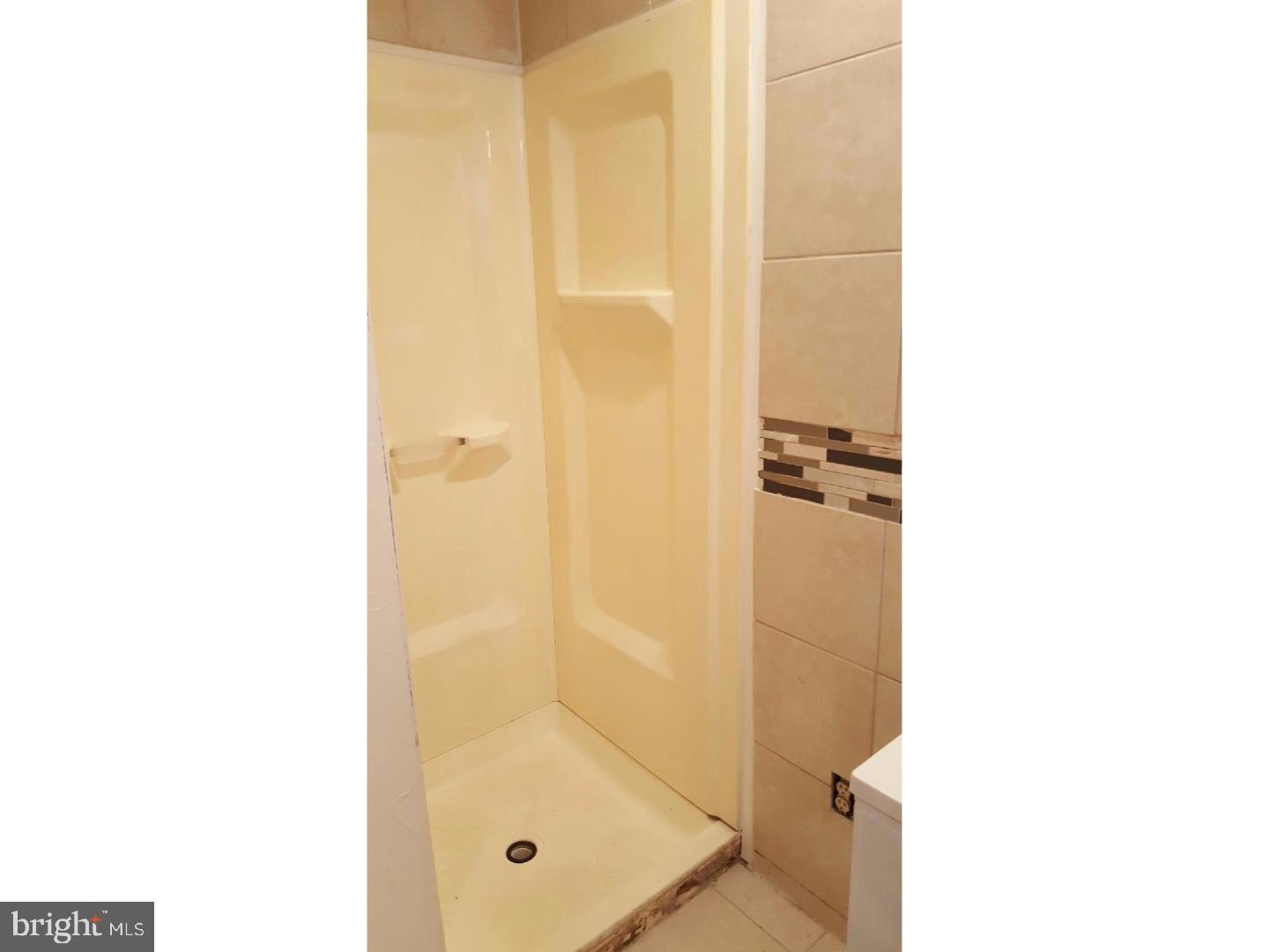 POINT BREEZE - Residential Lease