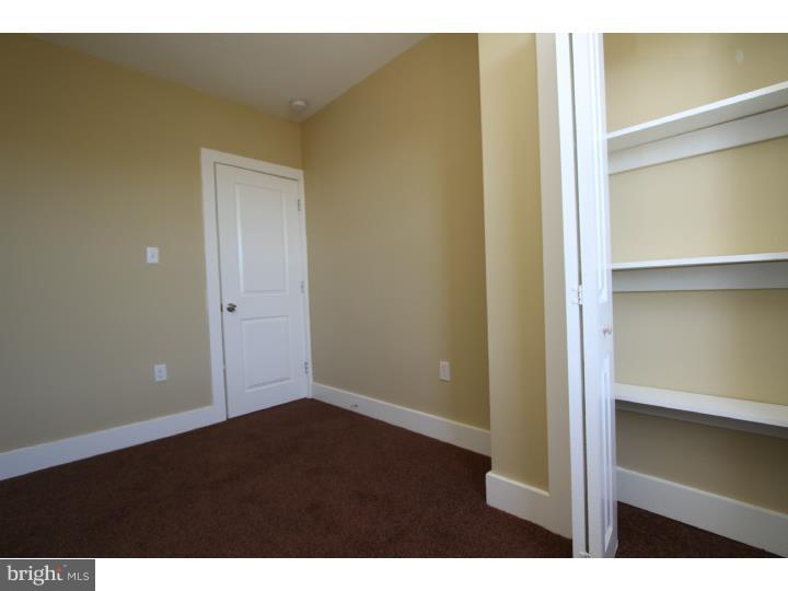 WEST OAK LANE - Residential