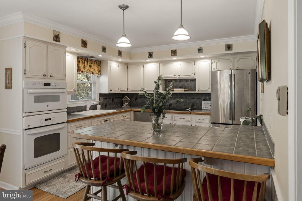 Photo of 61 Cambridge Drive, CONESTOGA, PA 17516 (MLS # PALA2077082)