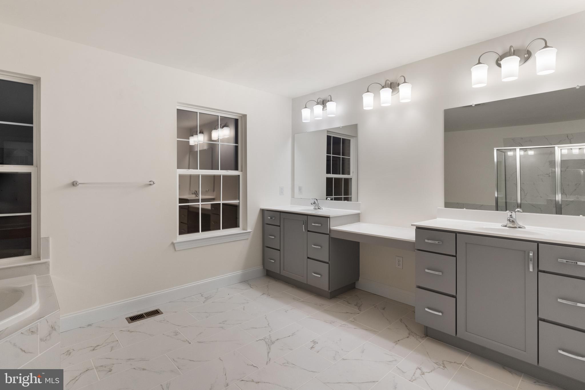 OAK RIDGE - Residential