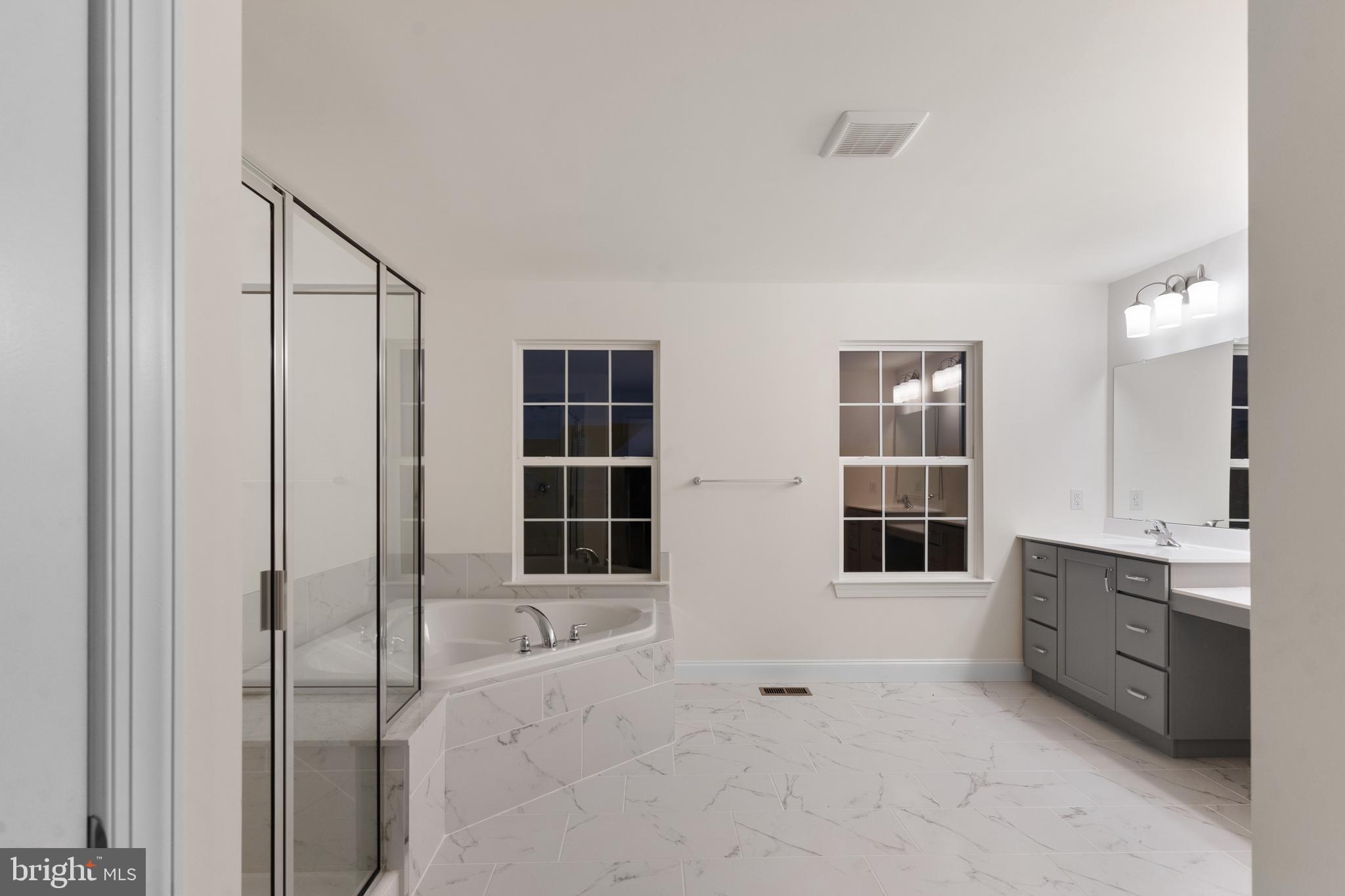 OAK RIDGE - Residential