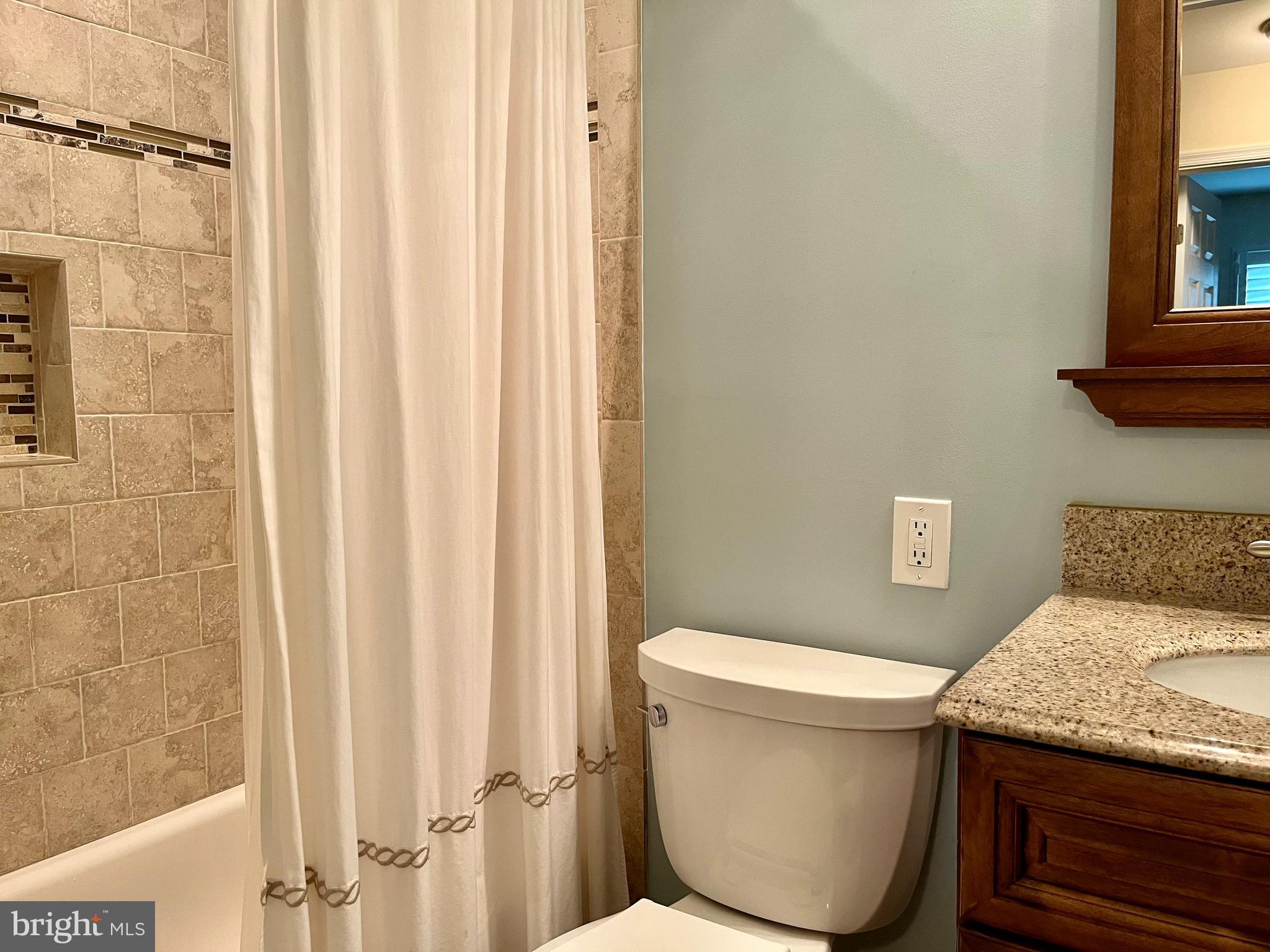 WAYNEWOOD - Residential Lease