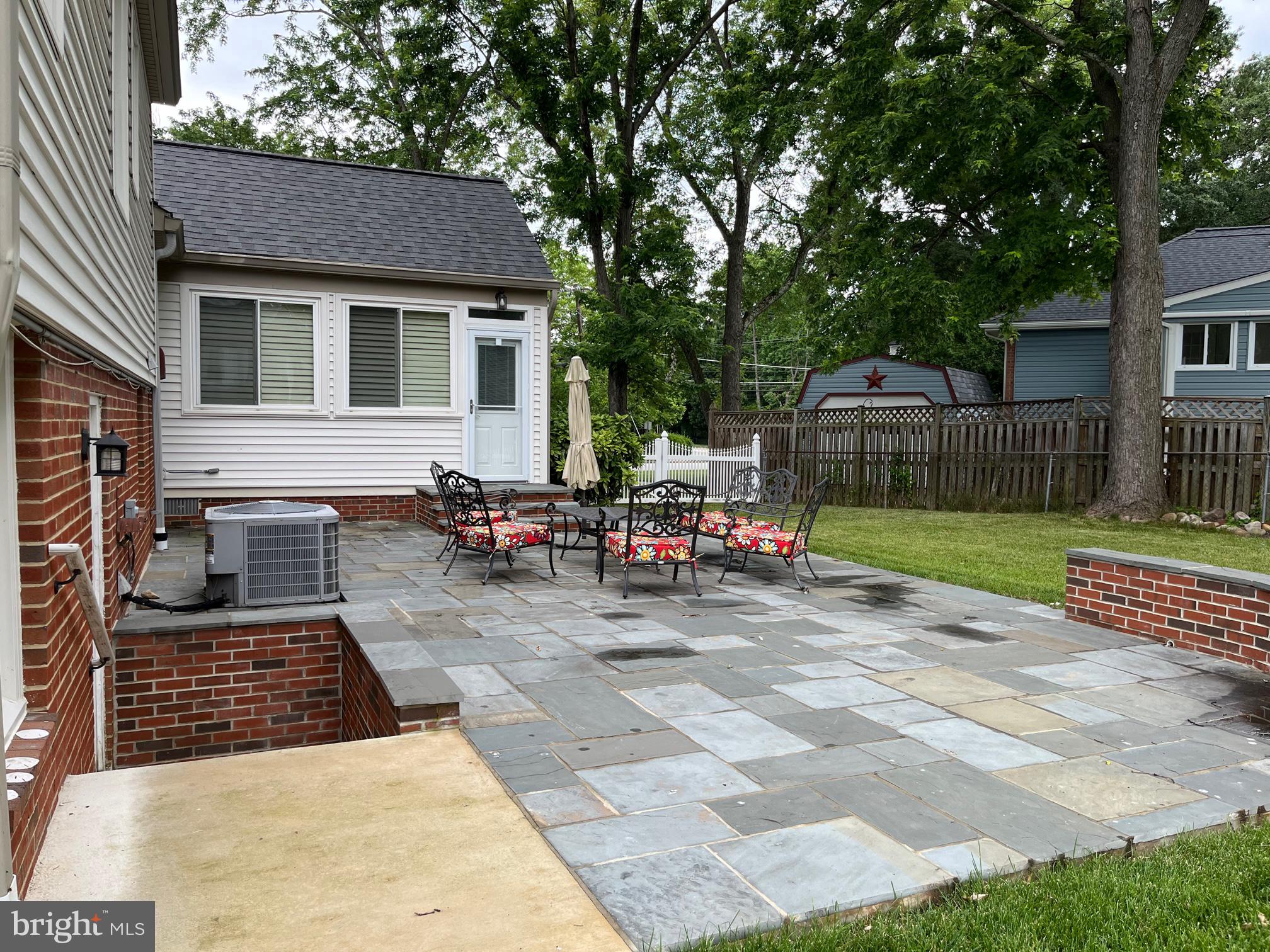 WAYNEWOOD - Residential Lease