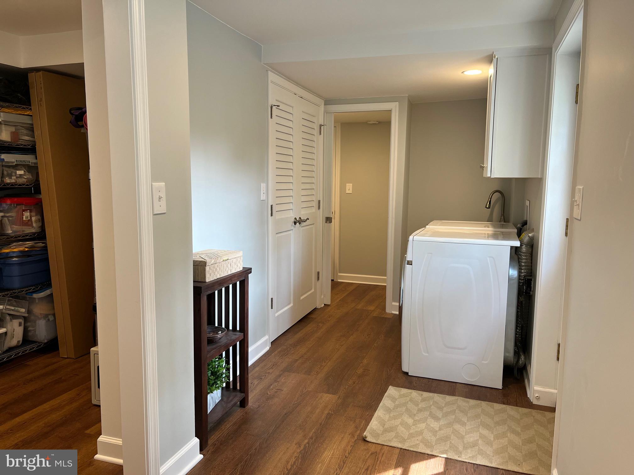 WAYNEWOOD - Residential Lease