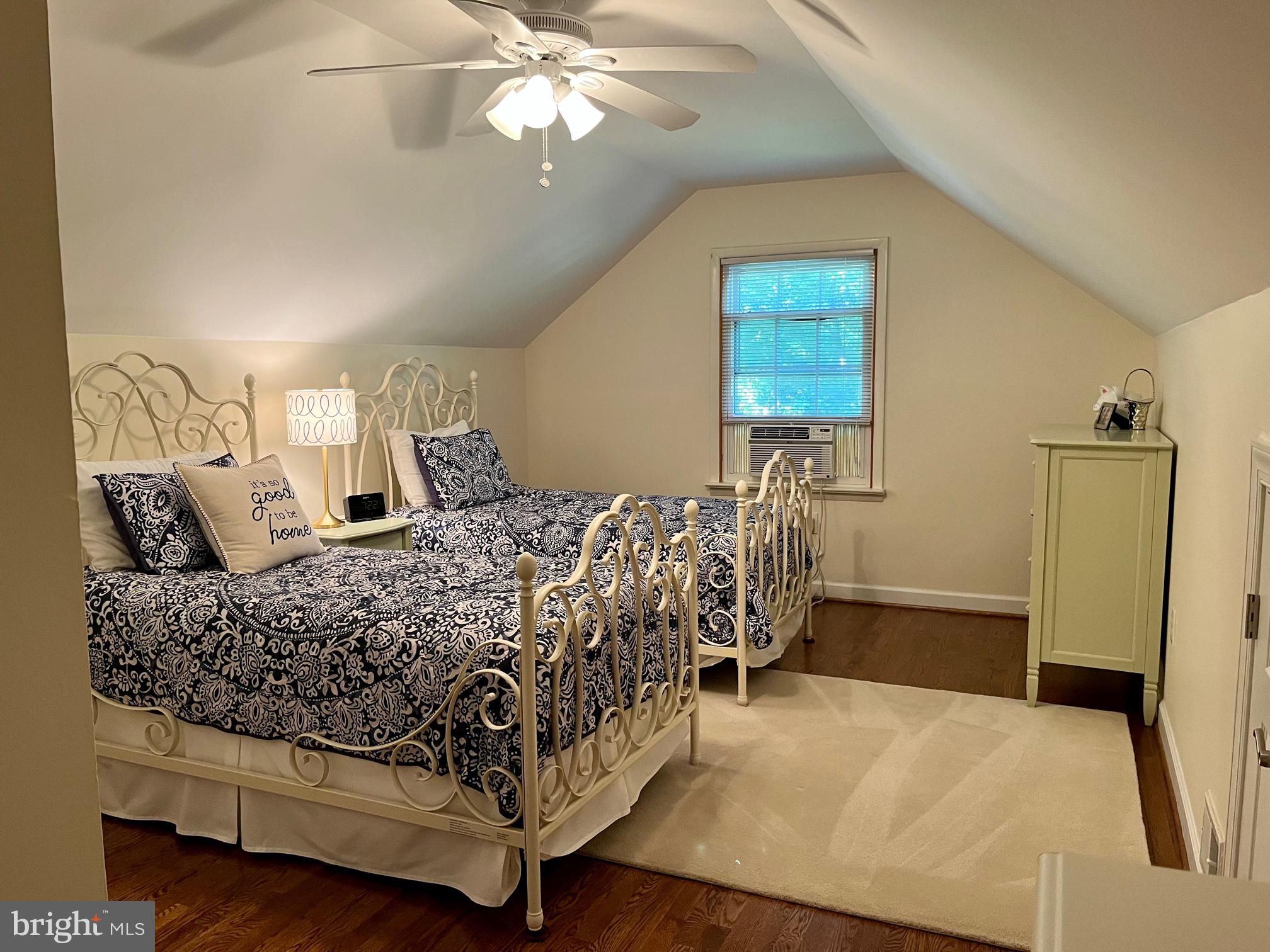 WAYNEWOOD - Residential Lease