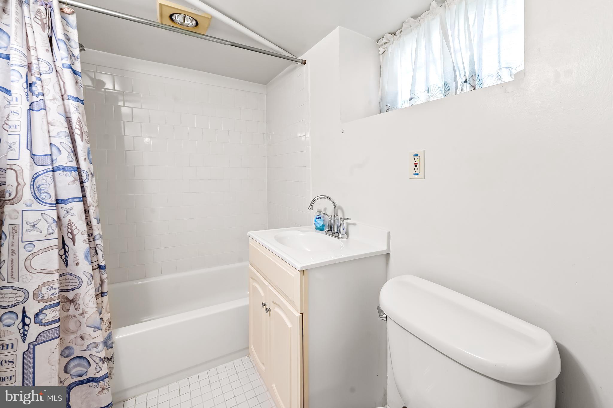 MOUNT WASHINGTON - Residential