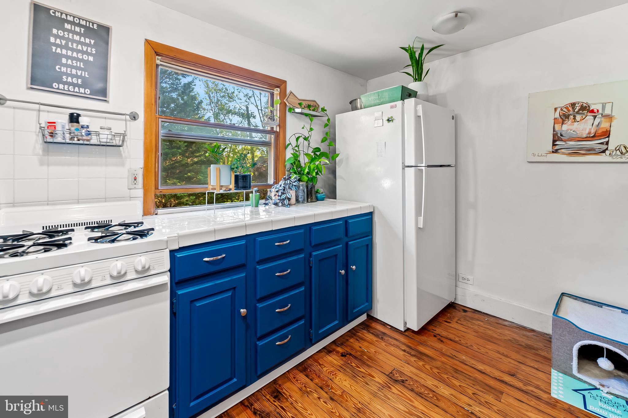 MOUNT WASHINGTON - Residential