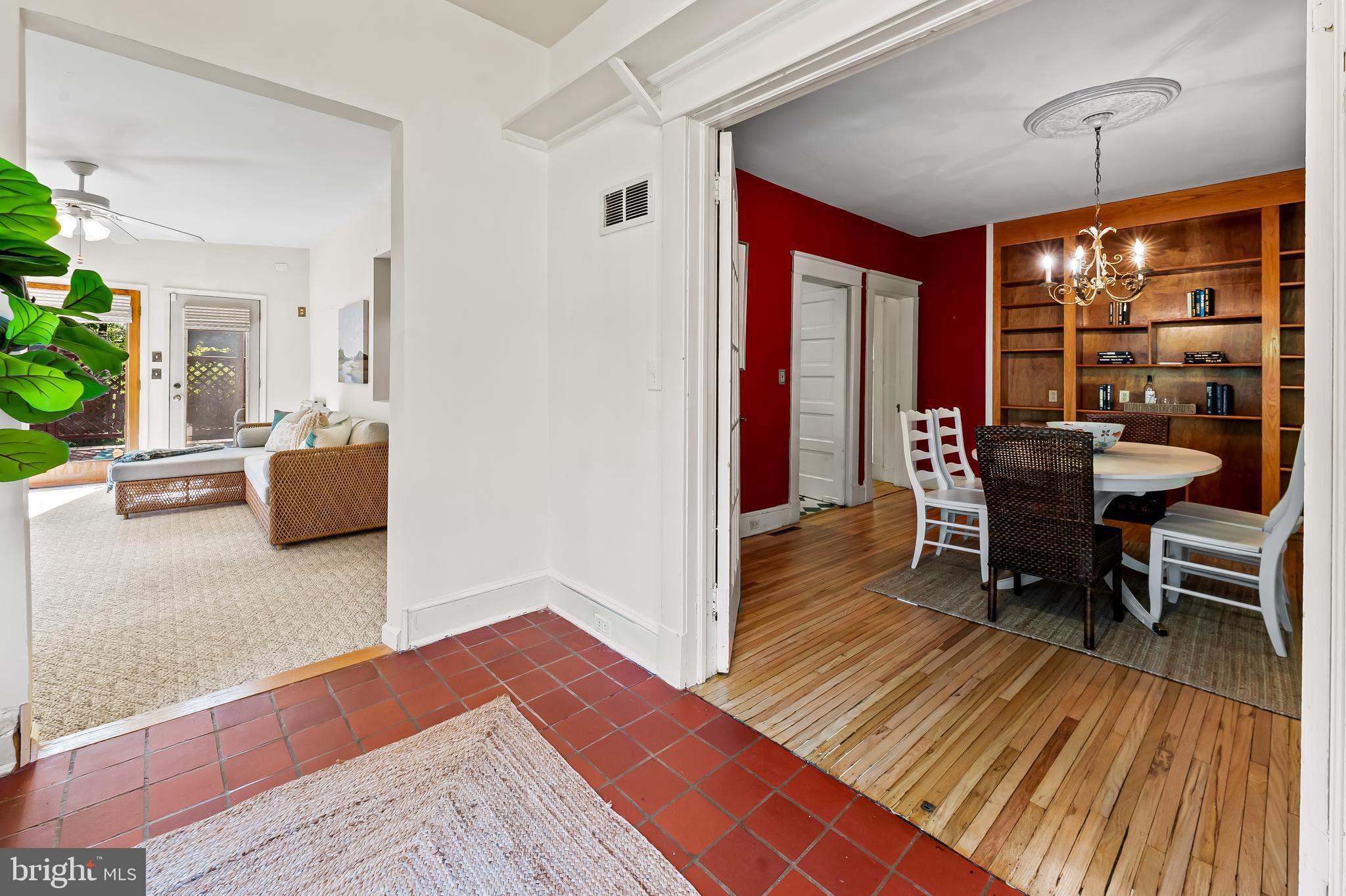 MOUNT WASHINGTON - Residential