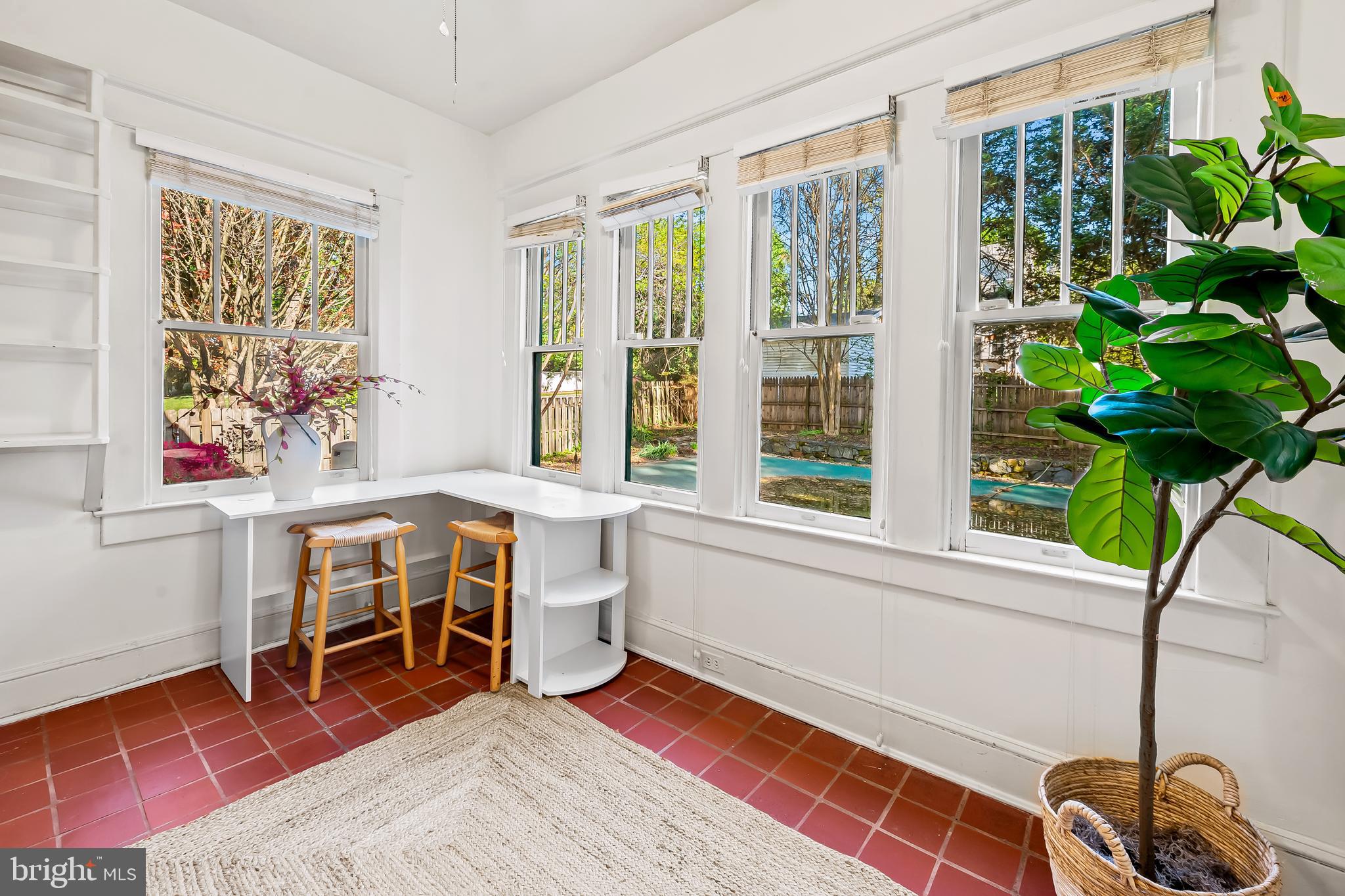 MOUNT WASHINGTON - Residential