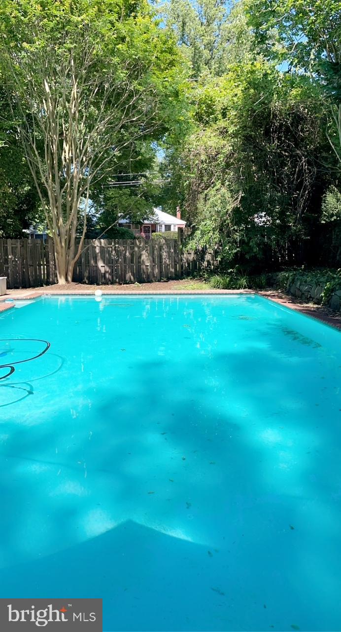 MOUNT WASHINGTON - Residential