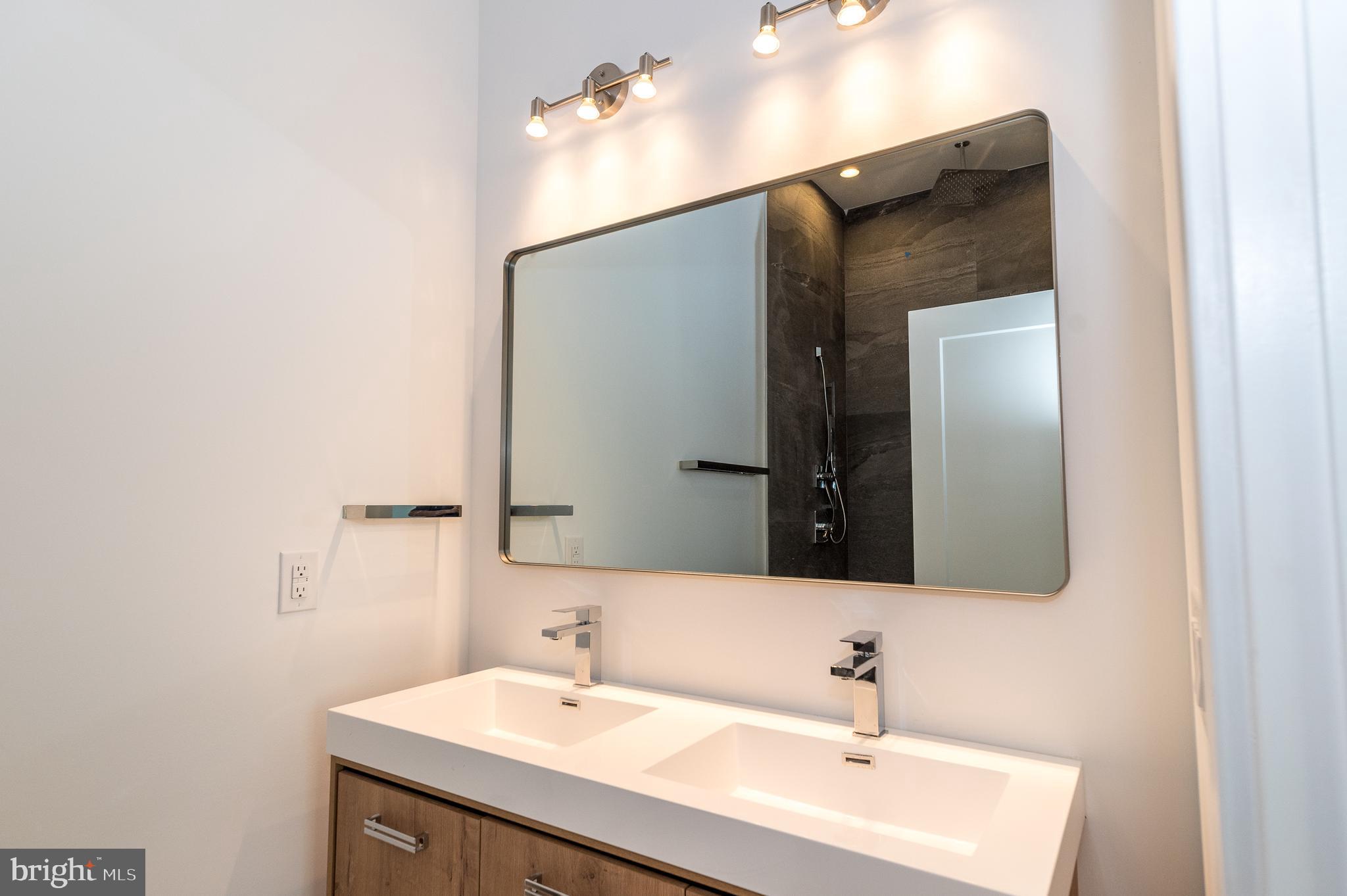 GERMANTOWN (EAST) - Residential Lease