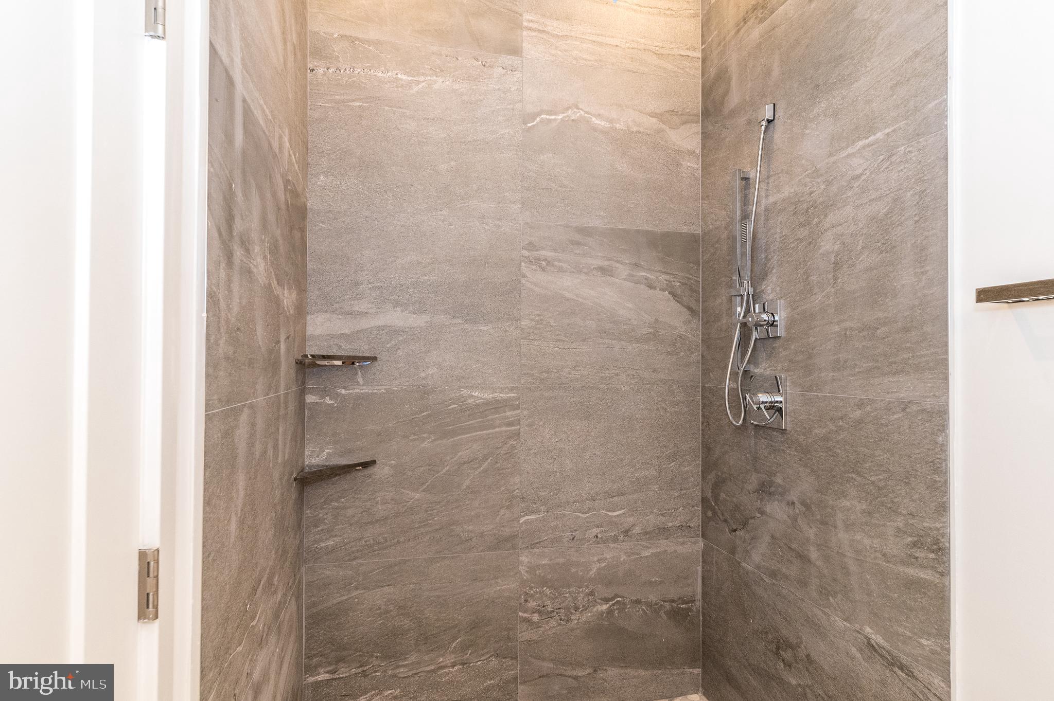 GERMANTOWN (EAST) - Residential Lease