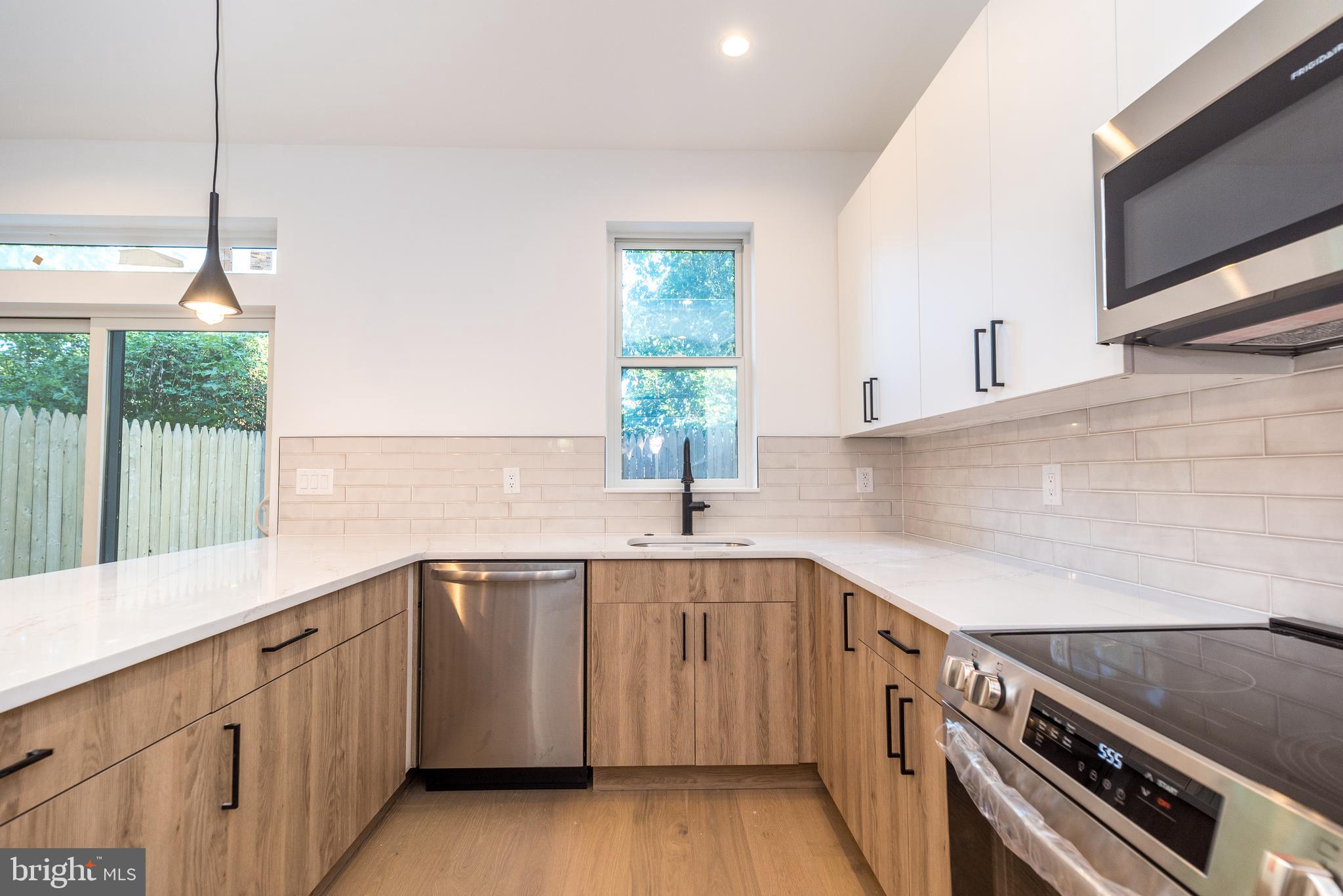 GERMANTOWN (EAST) - Residential Lease