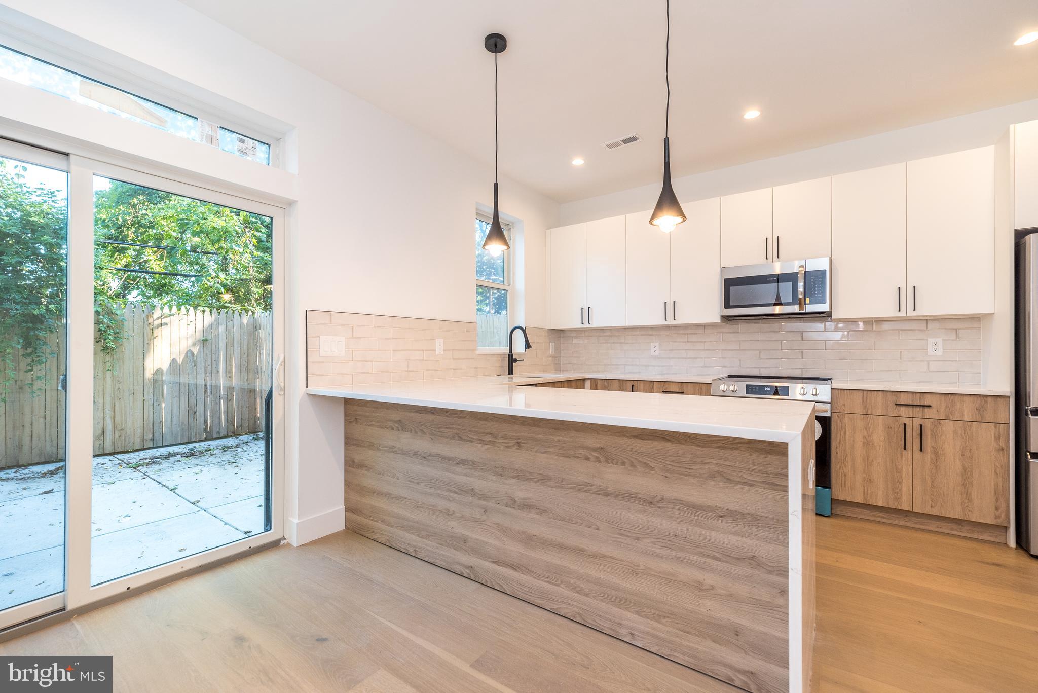 GERMANTOWN (EAST) - Residential Lease