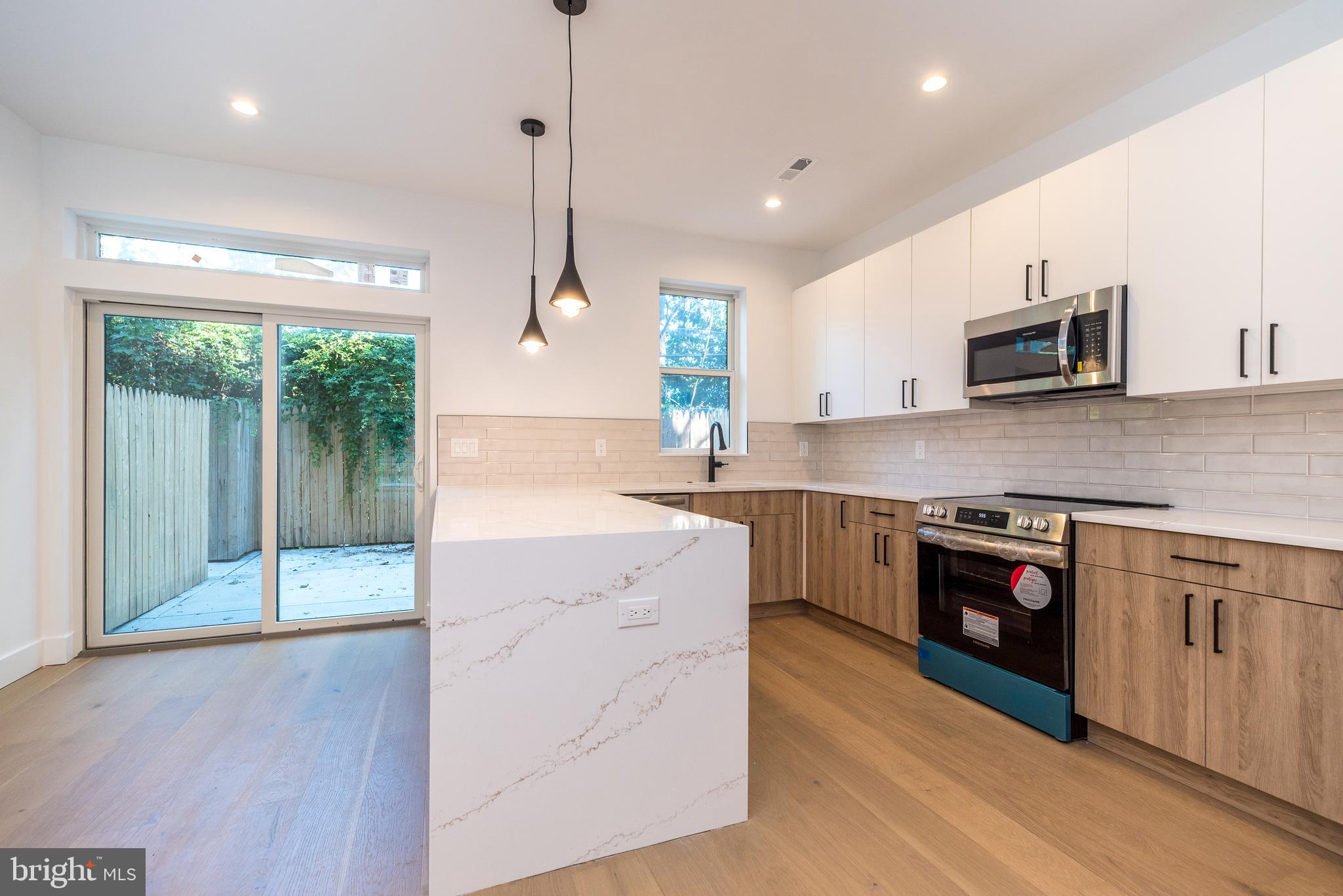 GERMANTOWN (EAST) - Residential Lease