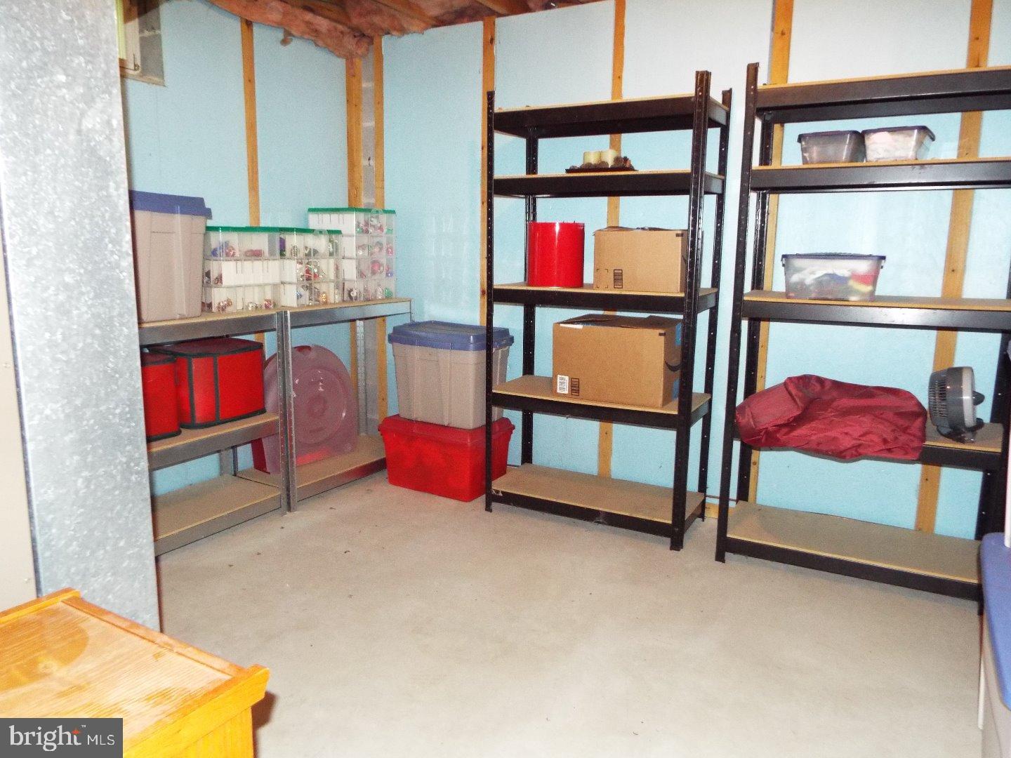 LAKE WYNONAH - Residential