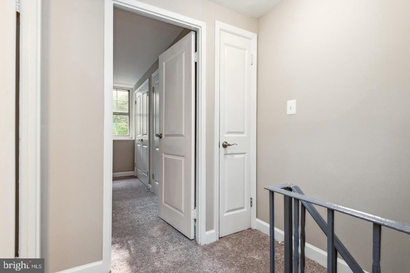 WINDMILL SQUARE - Residential Lease