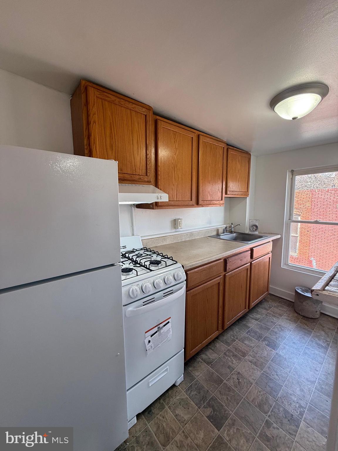 LEXINGTON - Residential Lease
