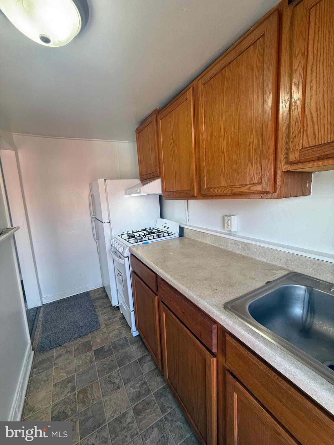 LEXINGTON - Residential Lease