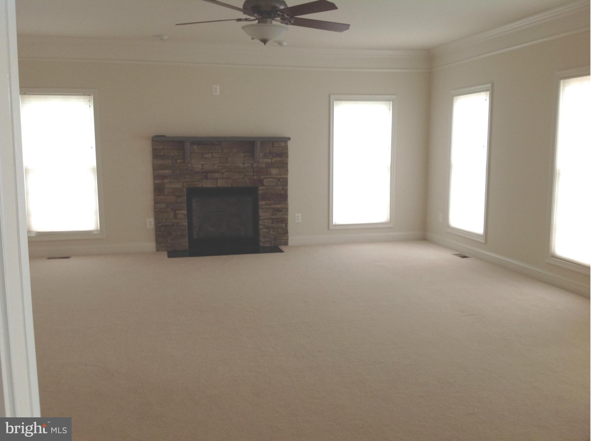 LAKE HOLIDAY ESTATES - Residential Lease